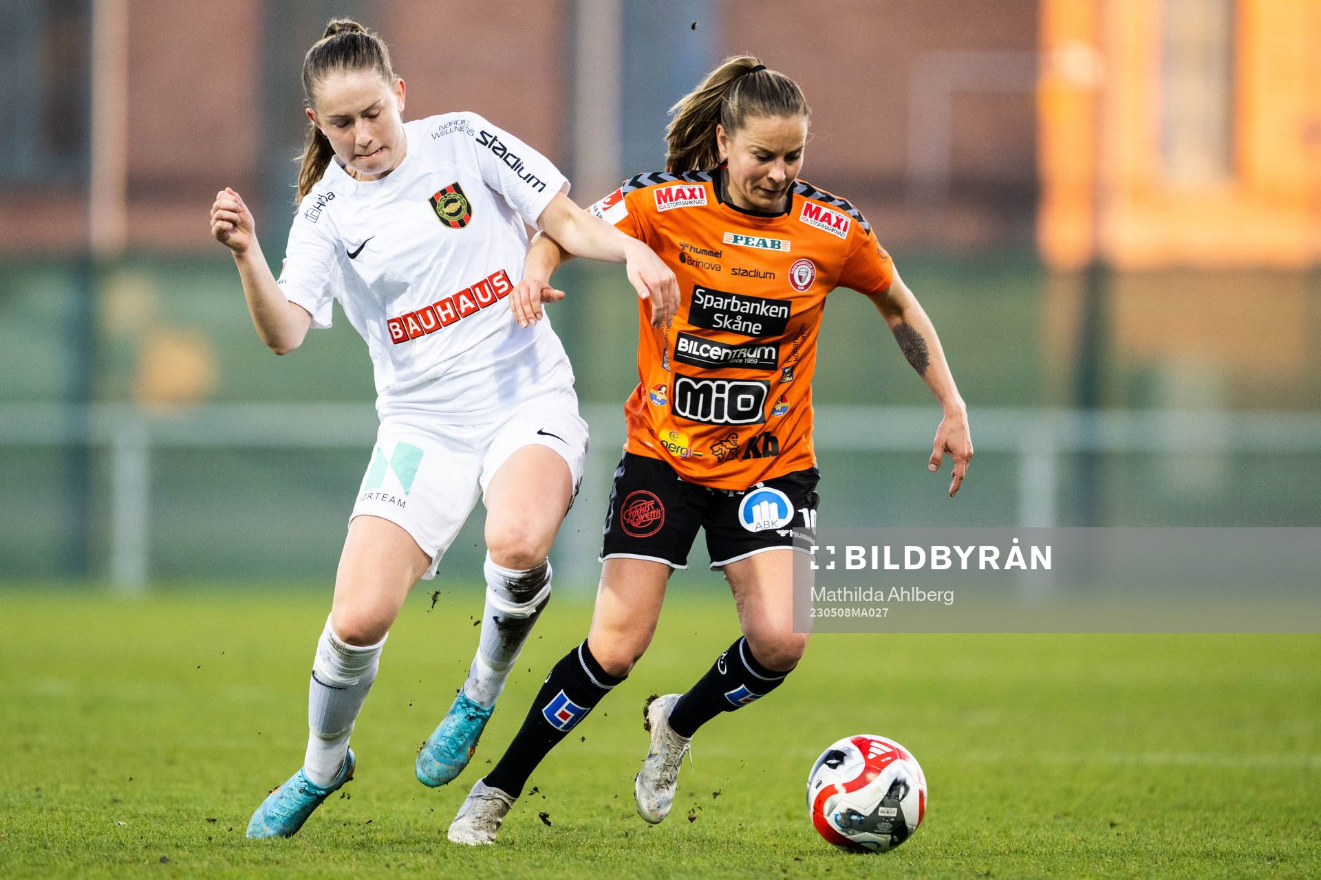 Brommapojkarnas Ida Bengtsson och Kristianstads Emmi Alanen