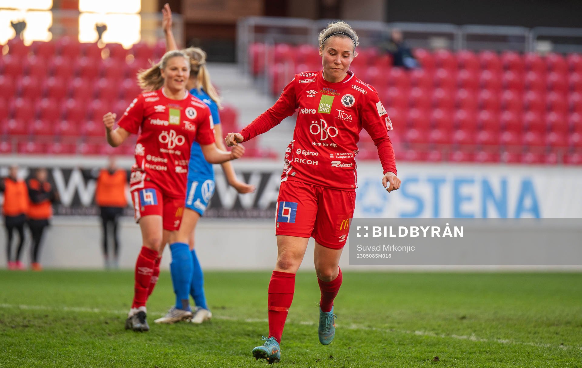 Örebros Heidi Kollanen jublar