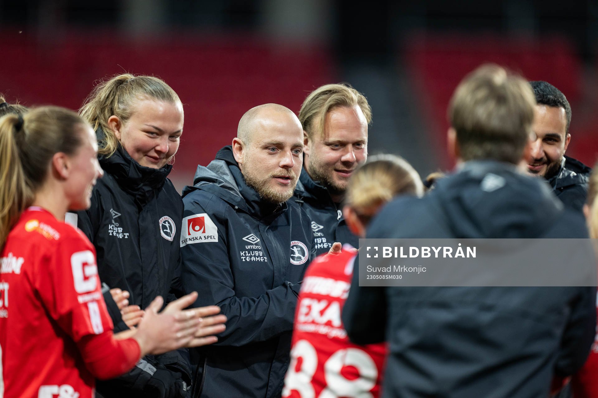Örebros tränare Rickard Johansson jublar