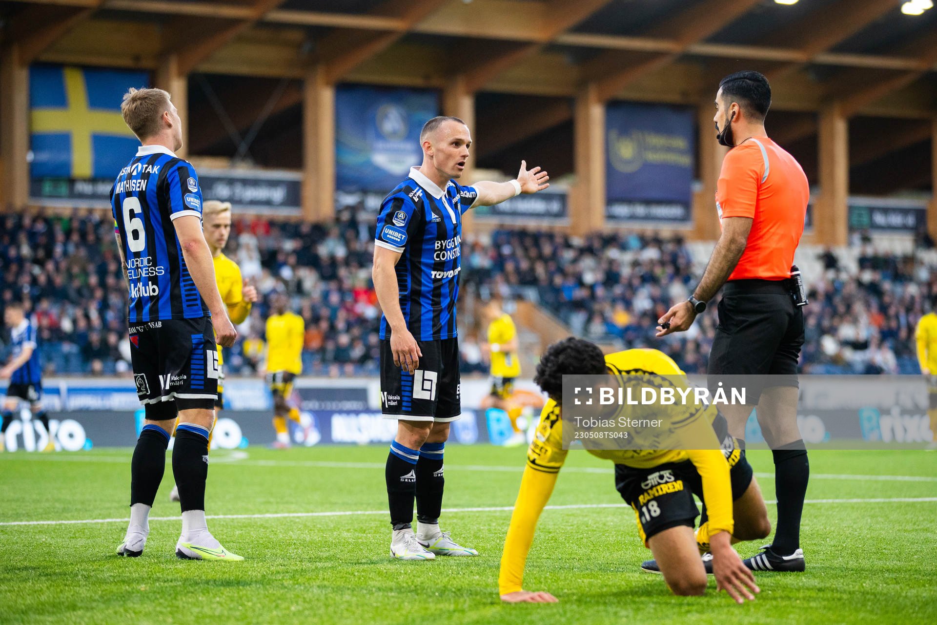 Sirius Aron Bjarnason och Domare Mohammed Al-Hakim