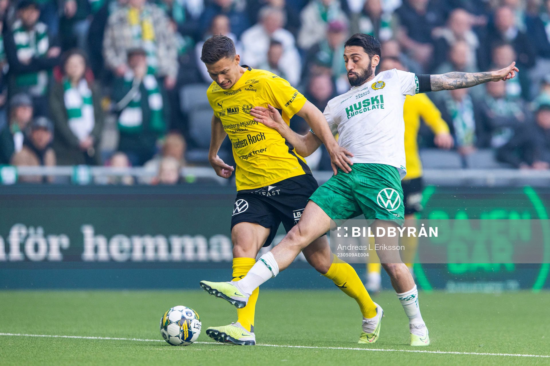 Mjällbys Arvid Brorsson och Hammarbys Nahir Besara