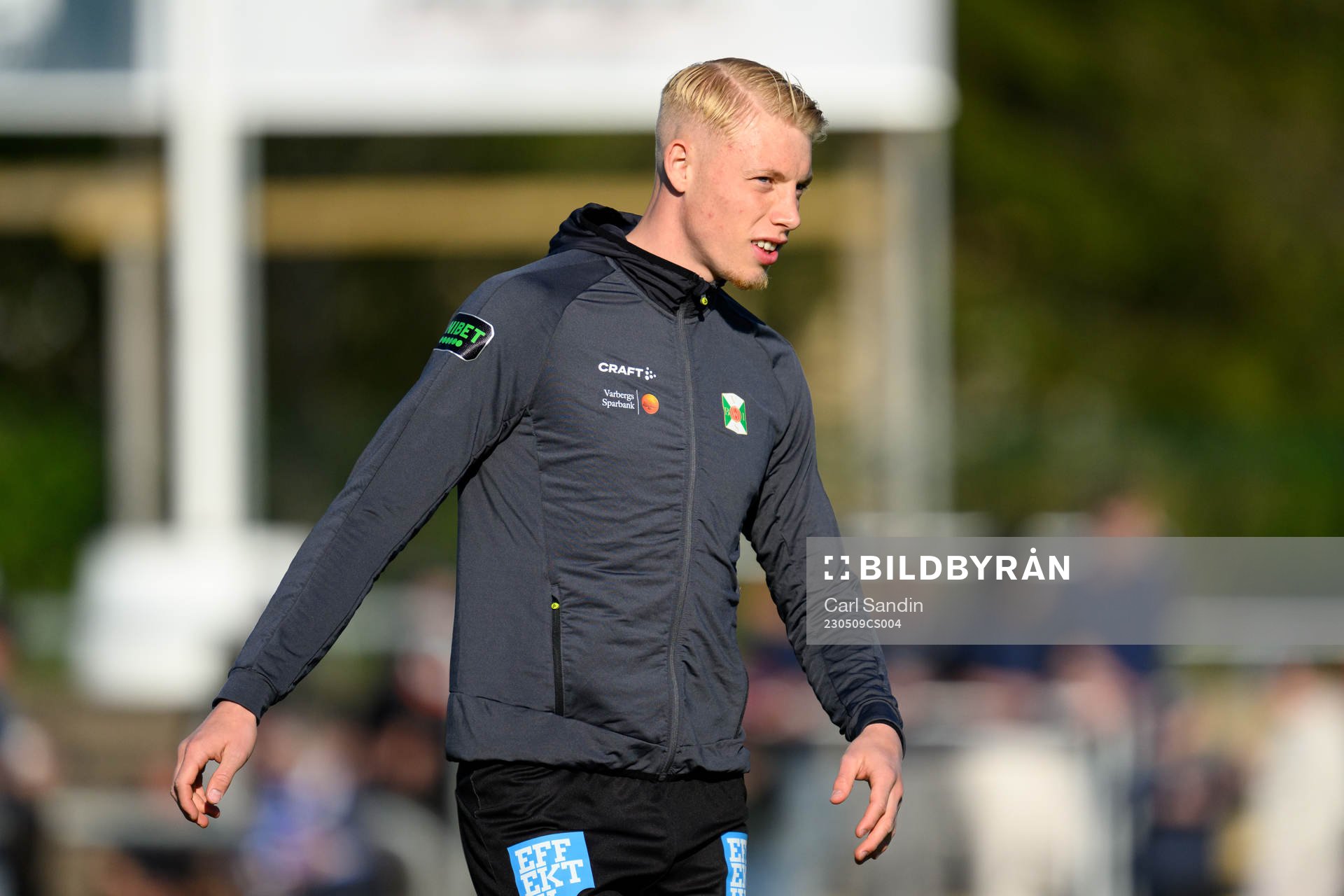 Varbergs Vilmer Rönnberg innan fotbollsmatchen i