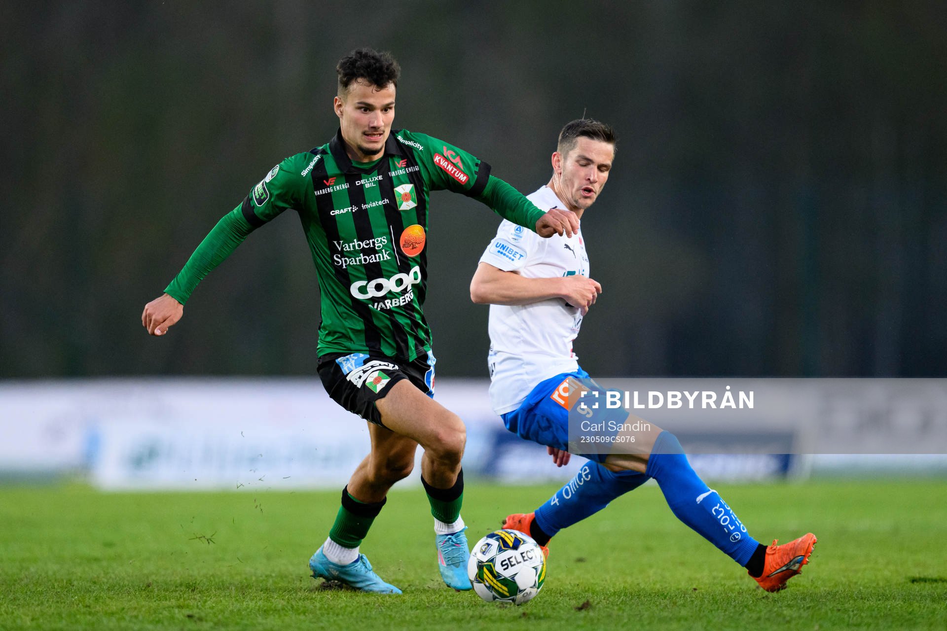 Varbergs Assad Al Hamlawi och Värnamos Oscar Johansson