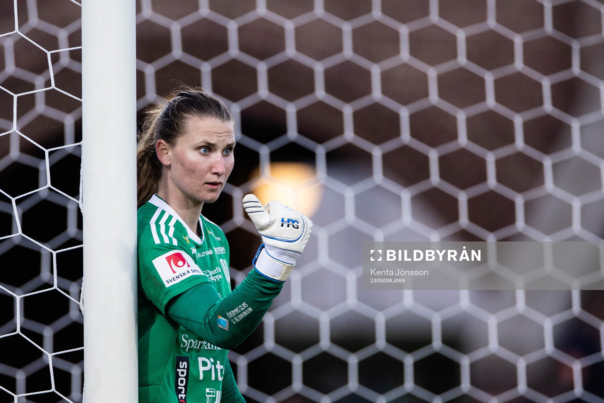  Piteås målvakt Samantha Leshnak Murphy under fotbollsmatchen i Damallsvenskan mellan Djurgården och Piteå den 9 maj 2023 i Stockholm. 