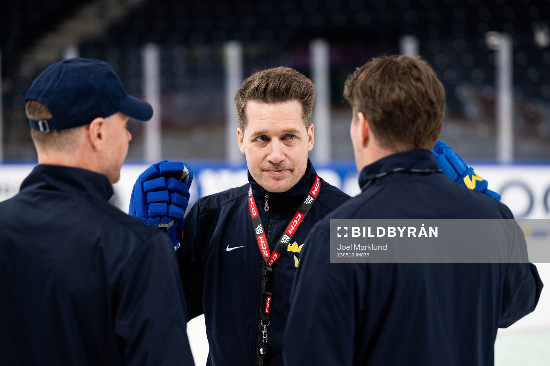 Assistant coach Nicklas Rahm, head coach Sam Hallam and