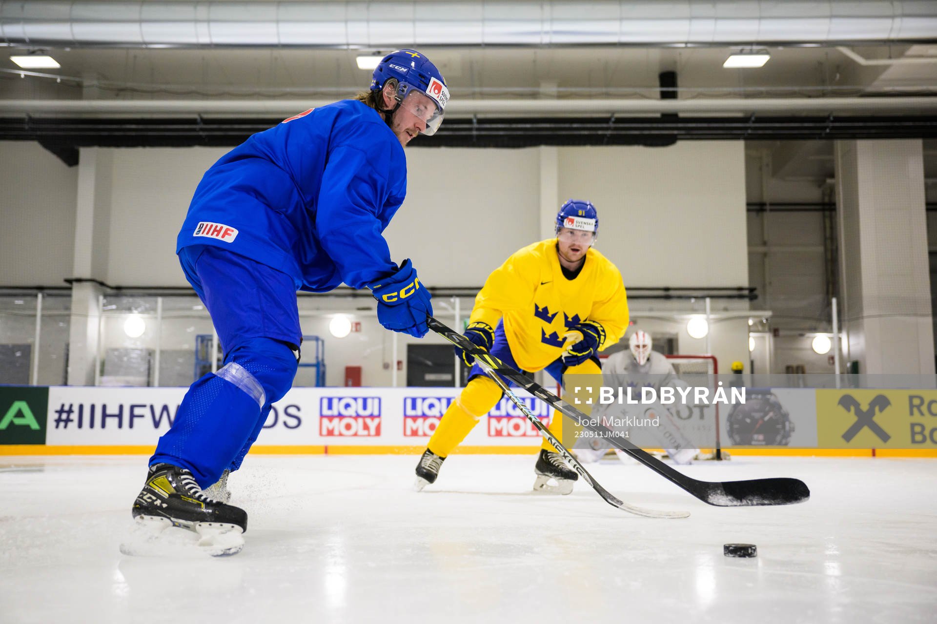 Jonathan Pudas and Carl Grundström of Sweden at a practice