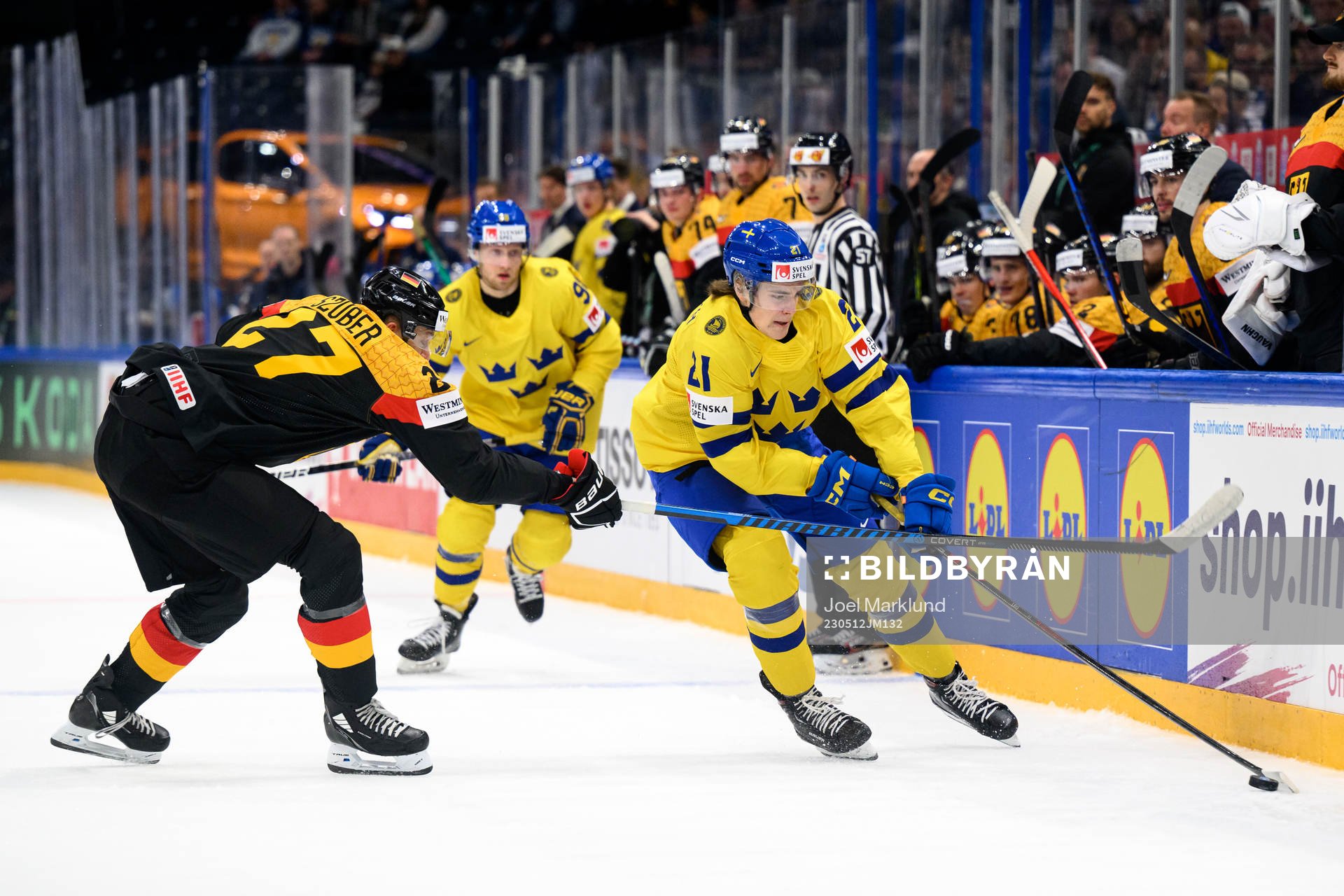 Maksymilian Szuber of Germany and Leo Carlsson of Sweden
