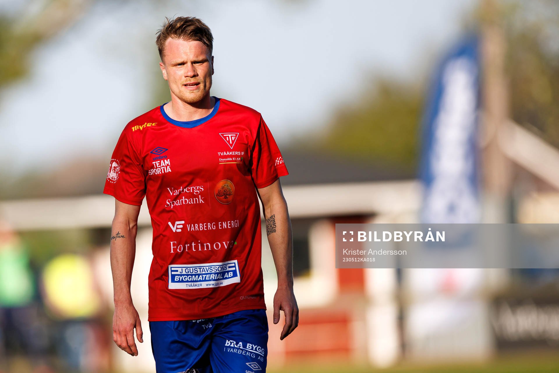 Tvååkers Isak Petersson under fotbollsmatchen i Ettan södra mellan Tvååker och Ängelholm den 12 maj 2023 i Tvååker. 