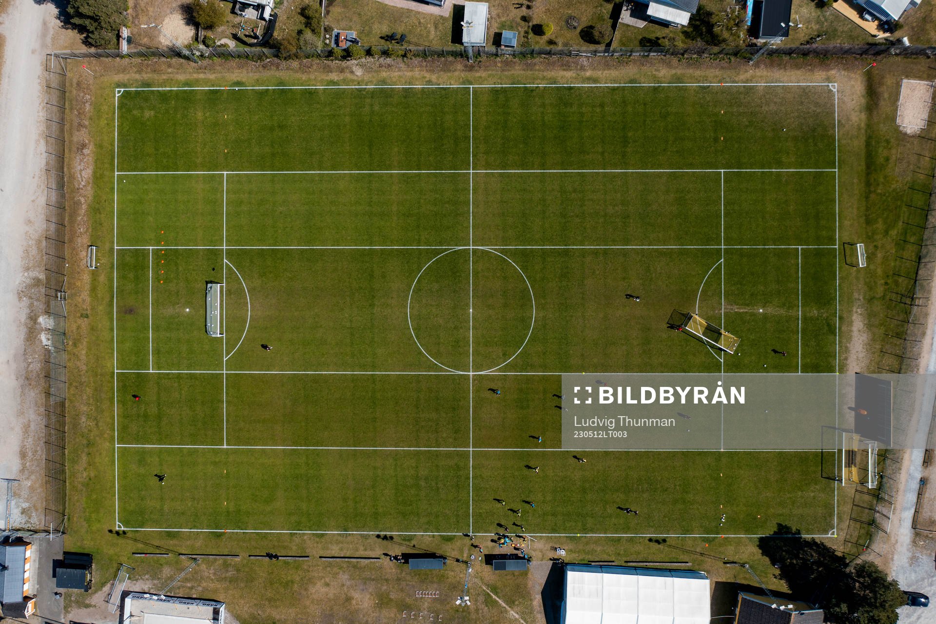 Drönarvy över Strandvallen under ett reportage med Mjällby den 12 maj 2023 i Hällevik. 