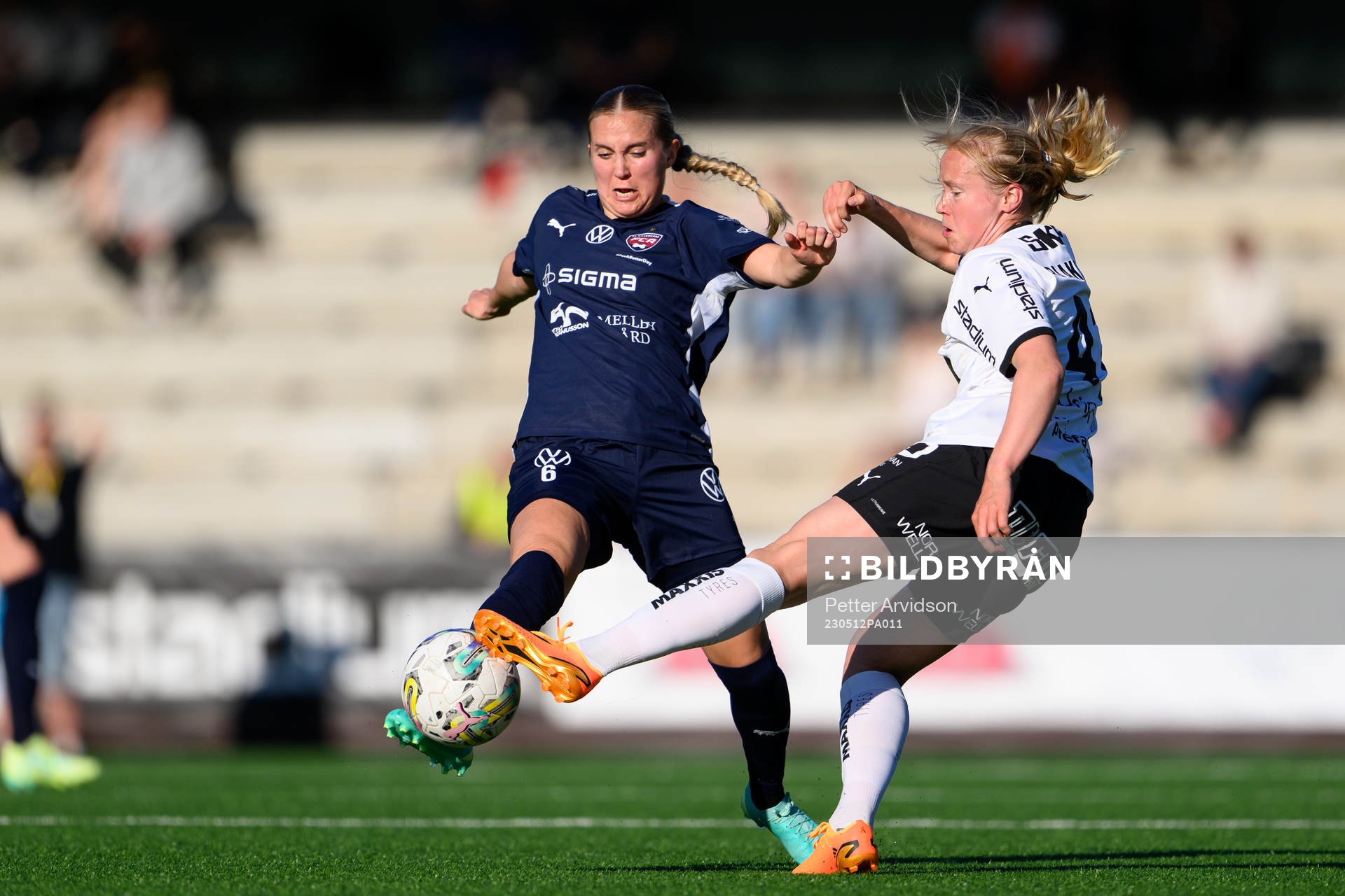 FC Rosengårds Ria Noora Minerva Öling och Häckens Julie