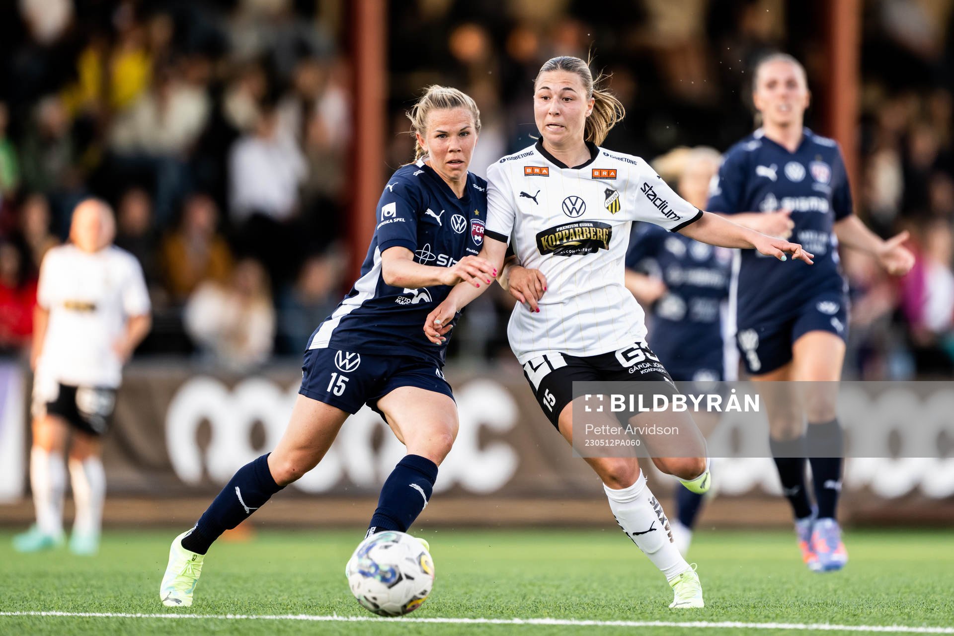 FC Rosengårds Jessica Wik och Häckens Alexandra Hellekant