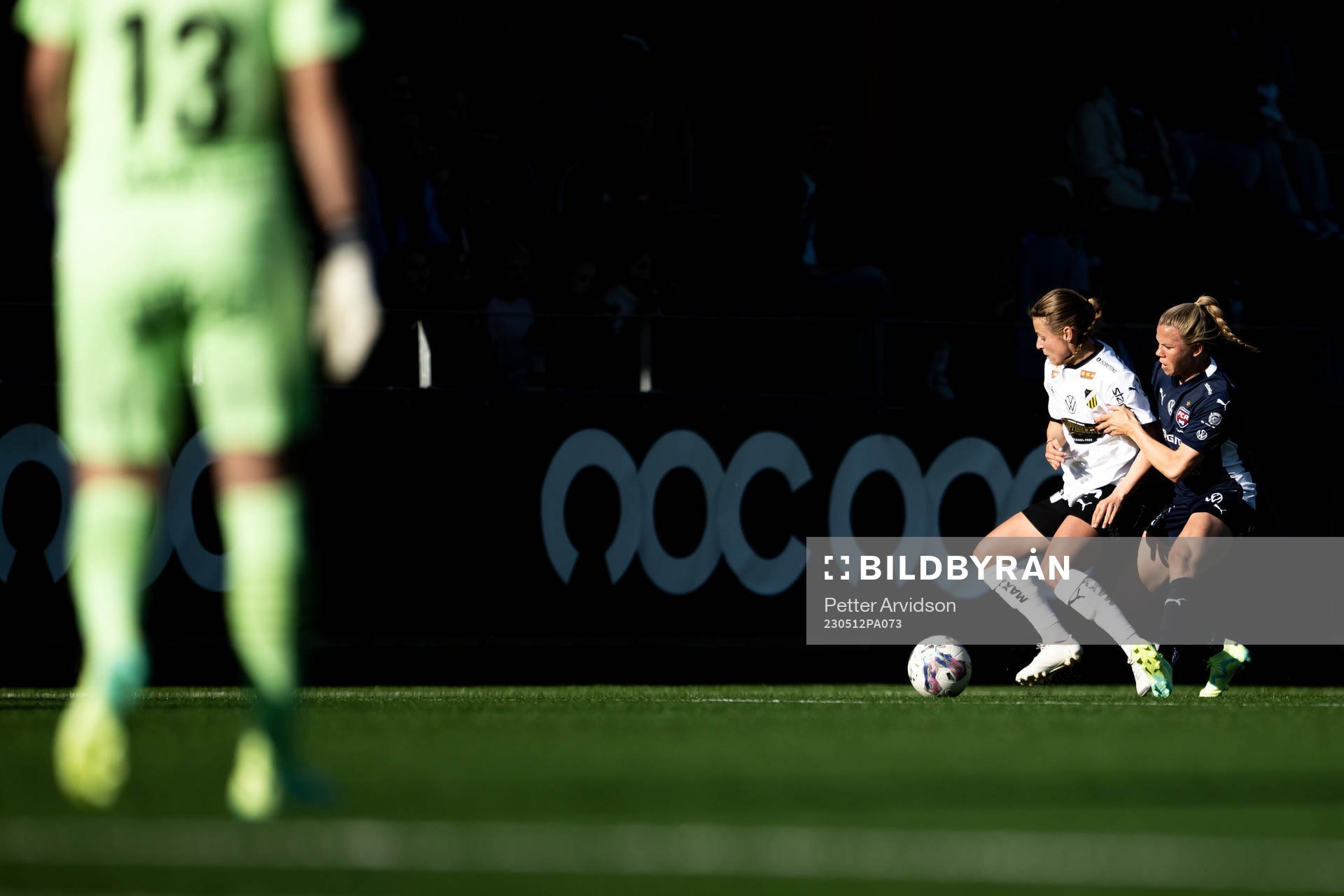Häckens Anna Anvegård och FC Rosengårds Jessica Wik