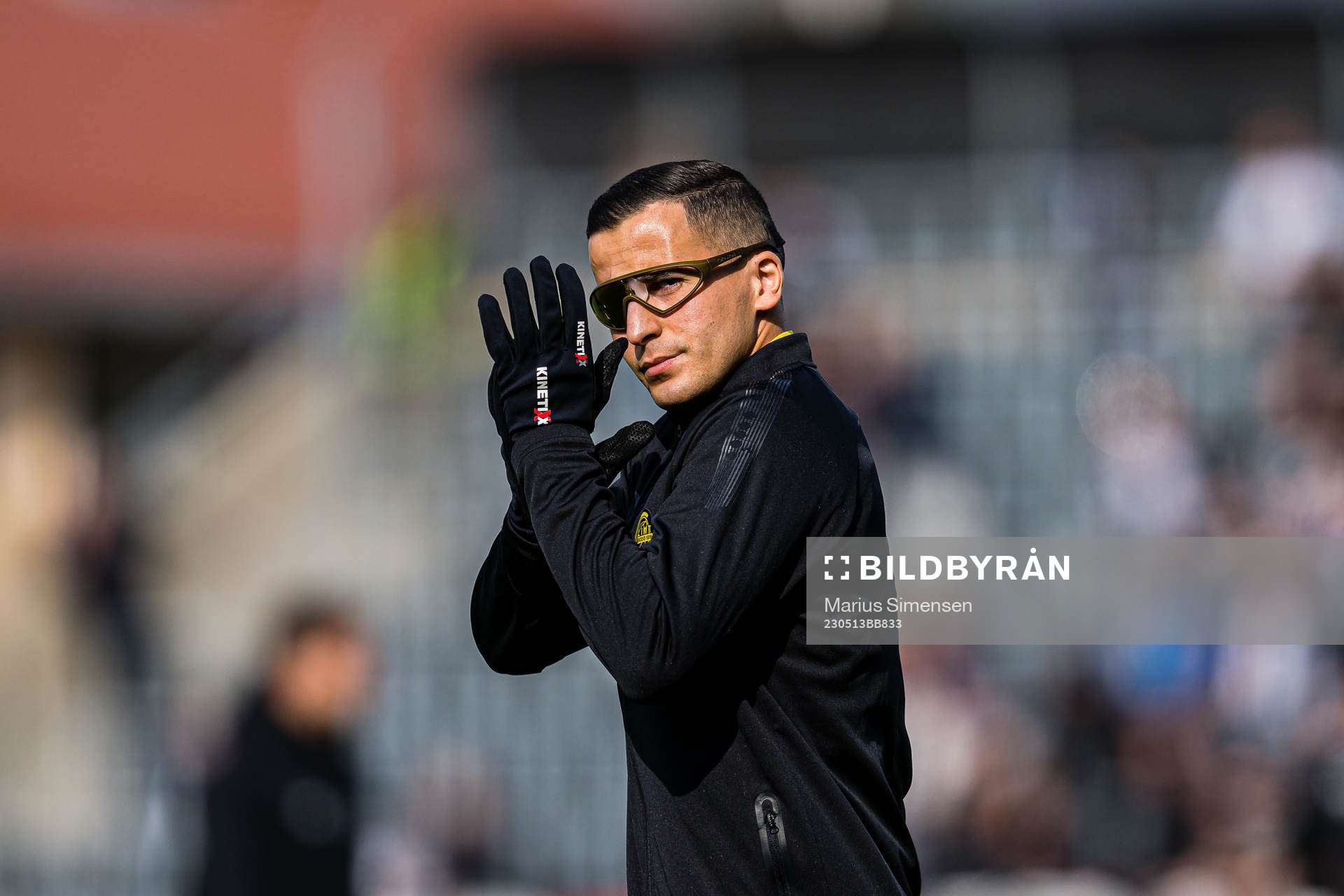 Omar Elabdellaoui of Bodø/Glimt warms up