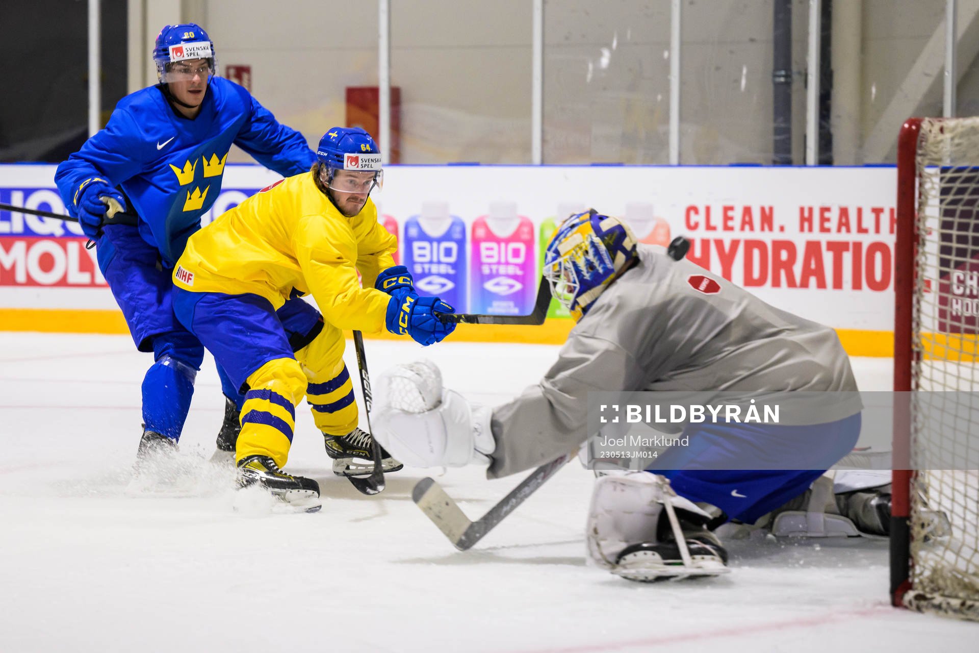André Petersson and Jonathan Pudas of Sweden at a practice