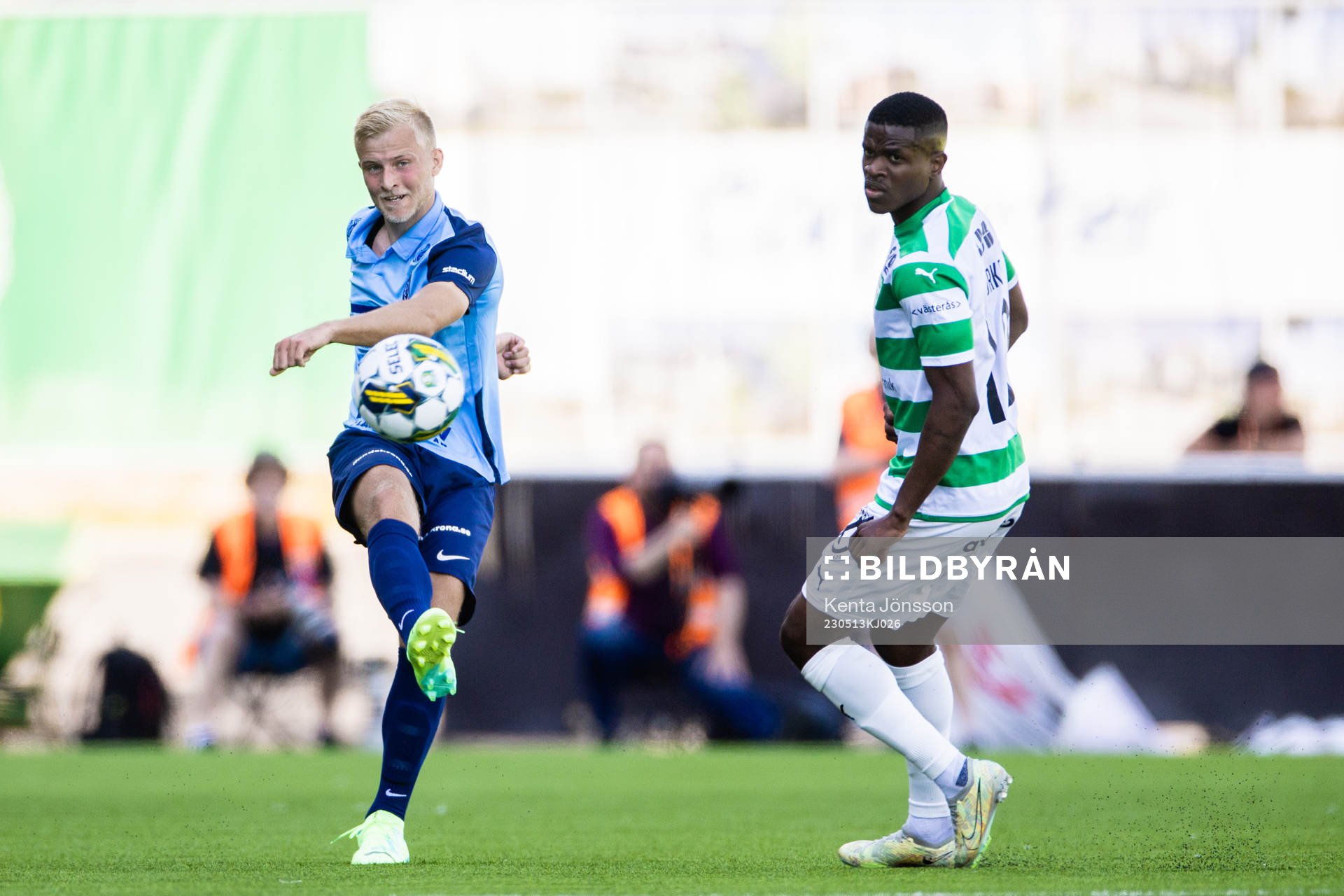 Landskronas Johan Rapp och Västerås SKs Jaheem Burke