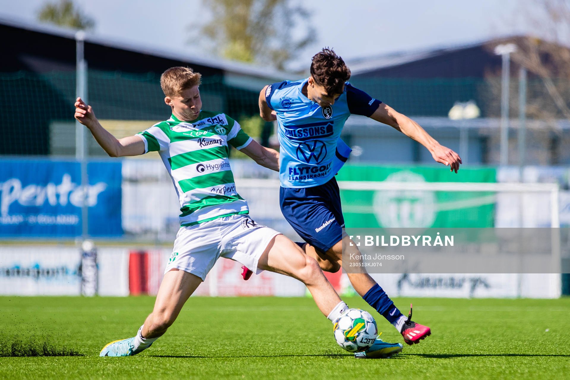 Västerås SKs Patric Åslund och Landskronas Camil Jebara
