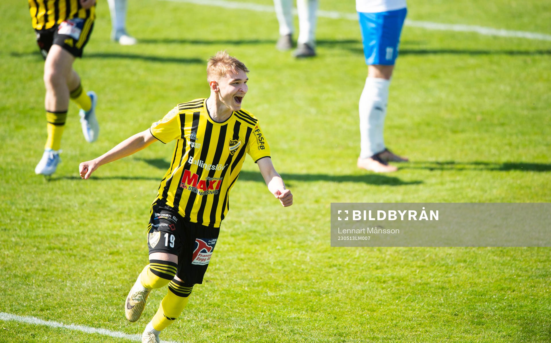 IFK Hässleholms Amir Ramanovski har gjort 2-0 och jublar i