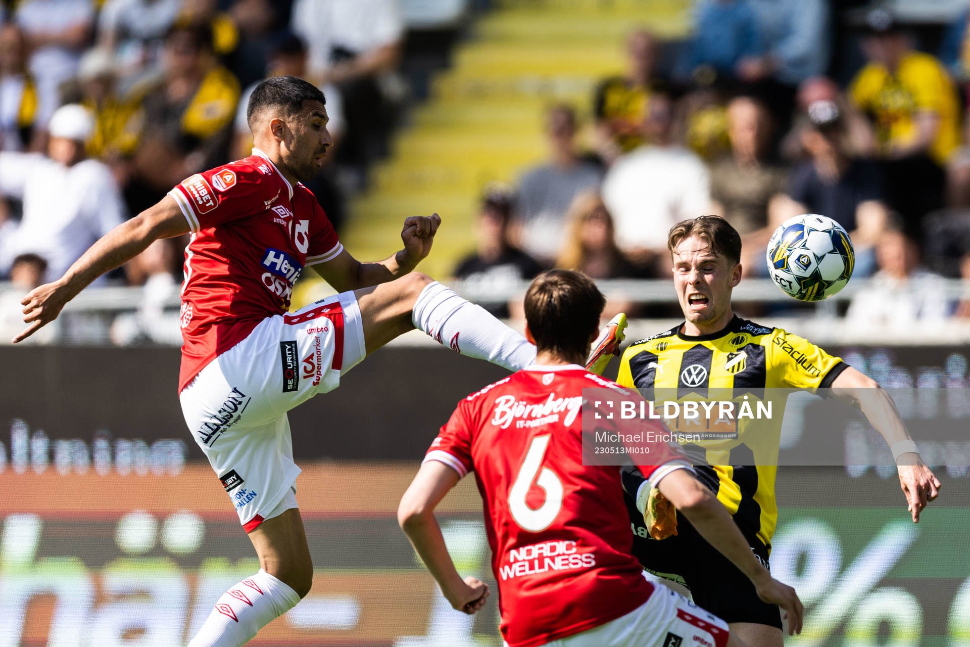 Degerfors Elyas Bouzaiene och Oscar Wallin mot Häckens