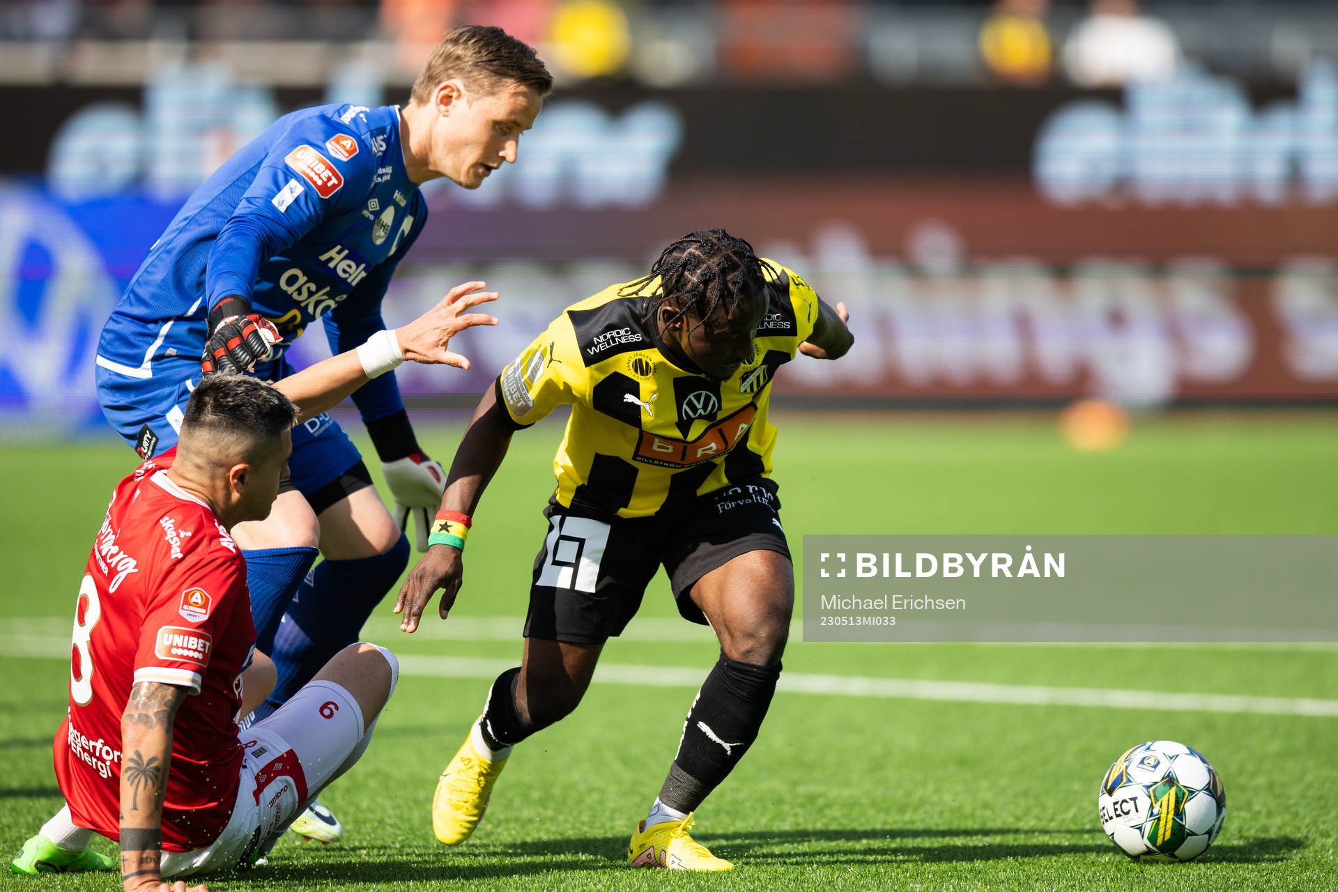 Degerfors målvakt Sondre Lovseth Rossbach och Diego De