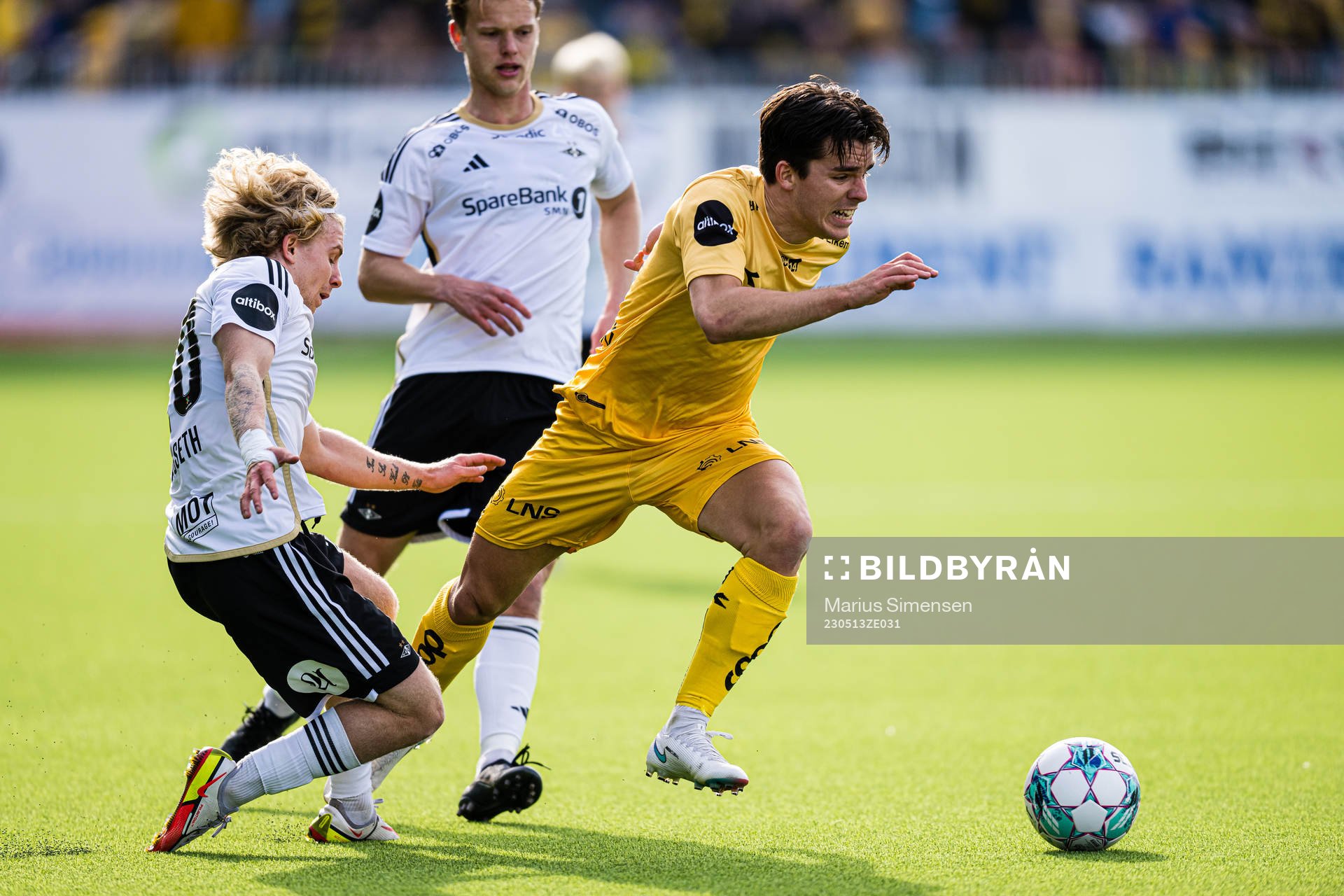 Edvard Tagseth of Rosenborg and Hugo Vetlesen of Bodø/Glimt