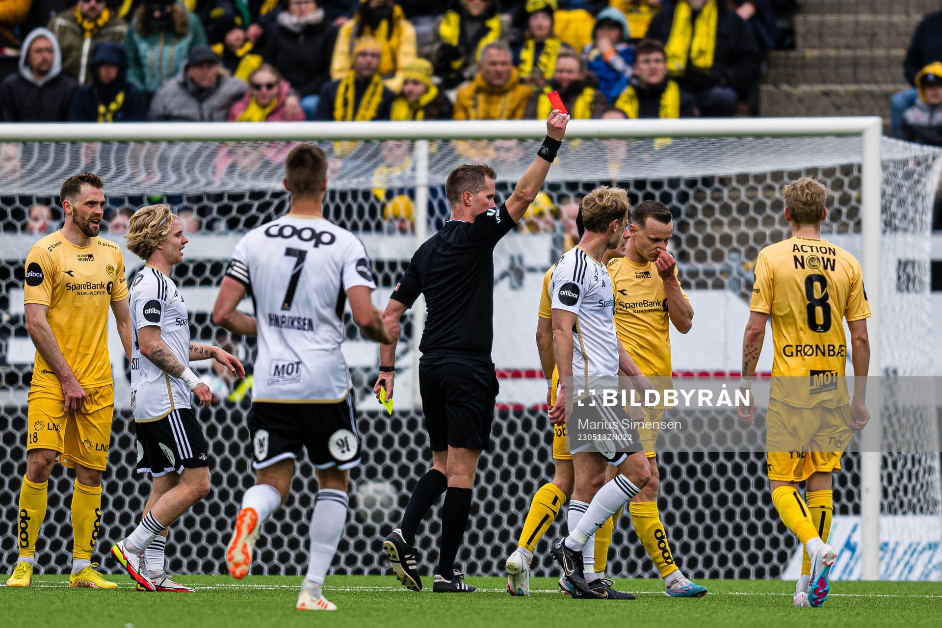Marius Lode of Bodø/Glimt after receiving a red card by Kristoffer Hagenes, referee, during the Eliteserien match between Bodø/Glimt and Rosenborg on May 13, 2023 in Bodø.