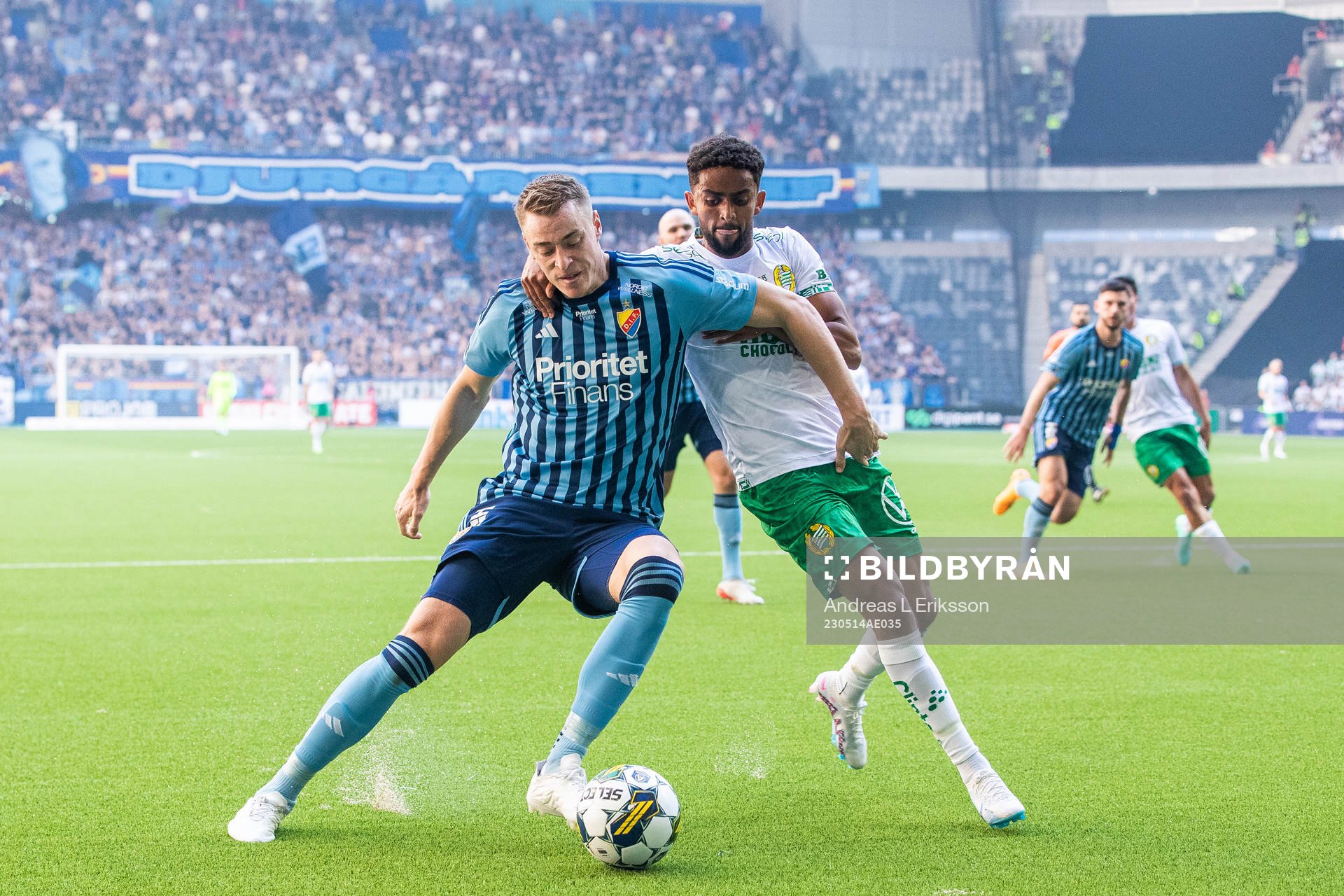 Djurgårdens Jesper Löfgren och Hammarbys Tesfaldet Tekie