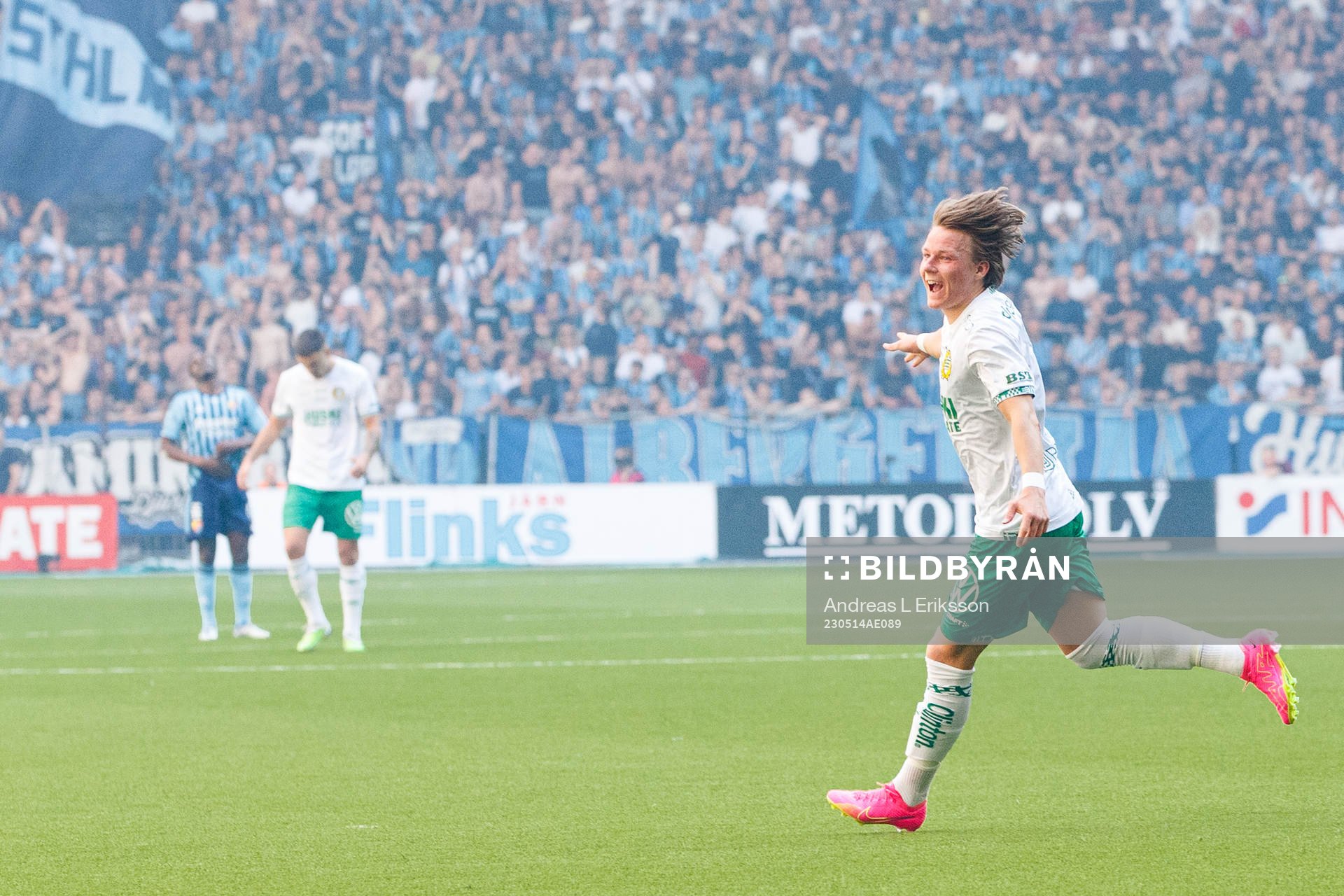Hammarbys August Mikkelsen jublar