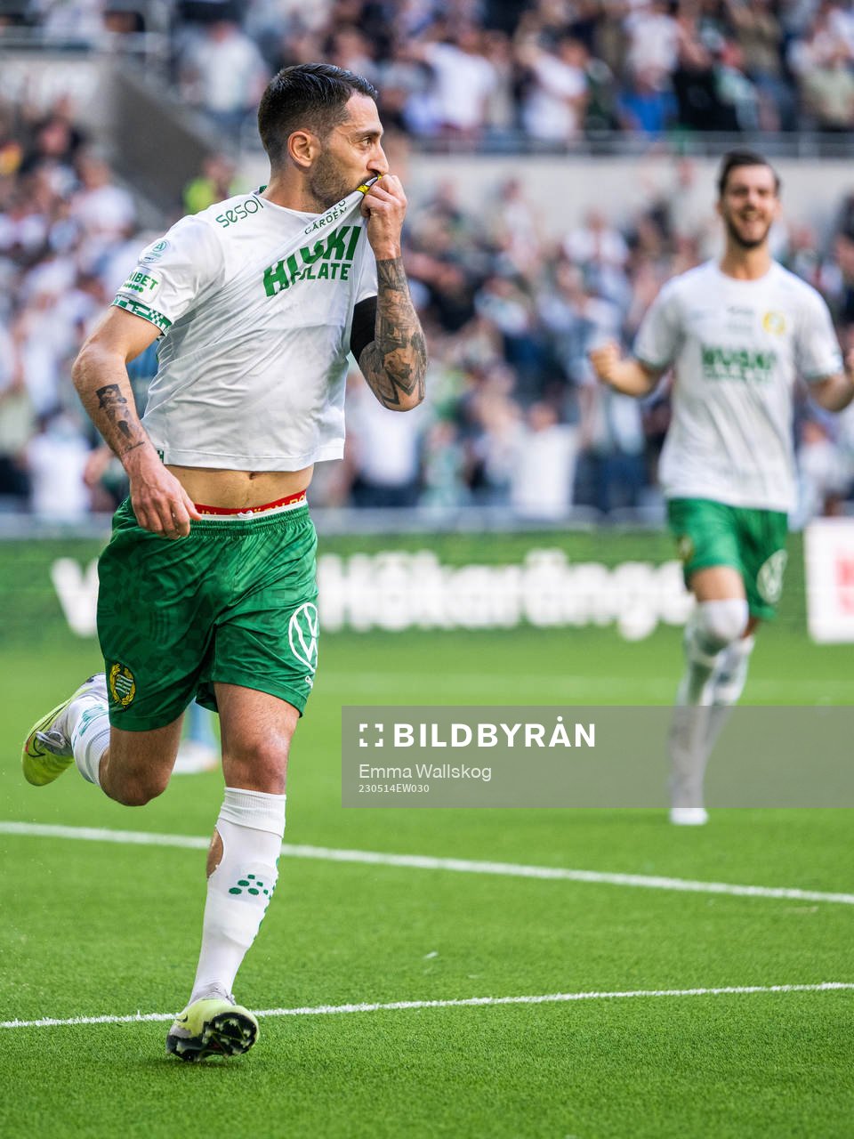 Hammarbys Nahir Besara jublar