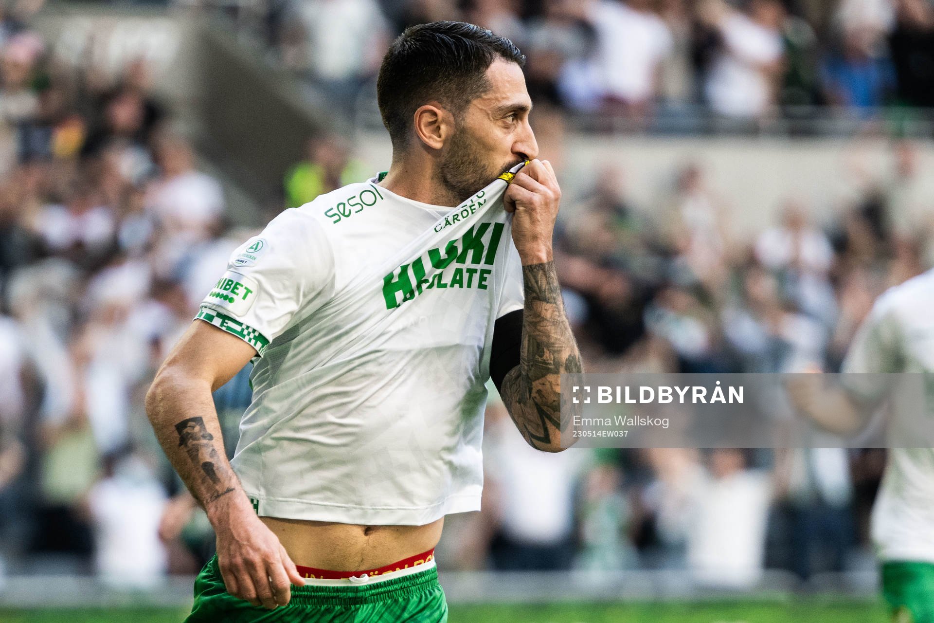 Hammarbys Nahir Besara jublar