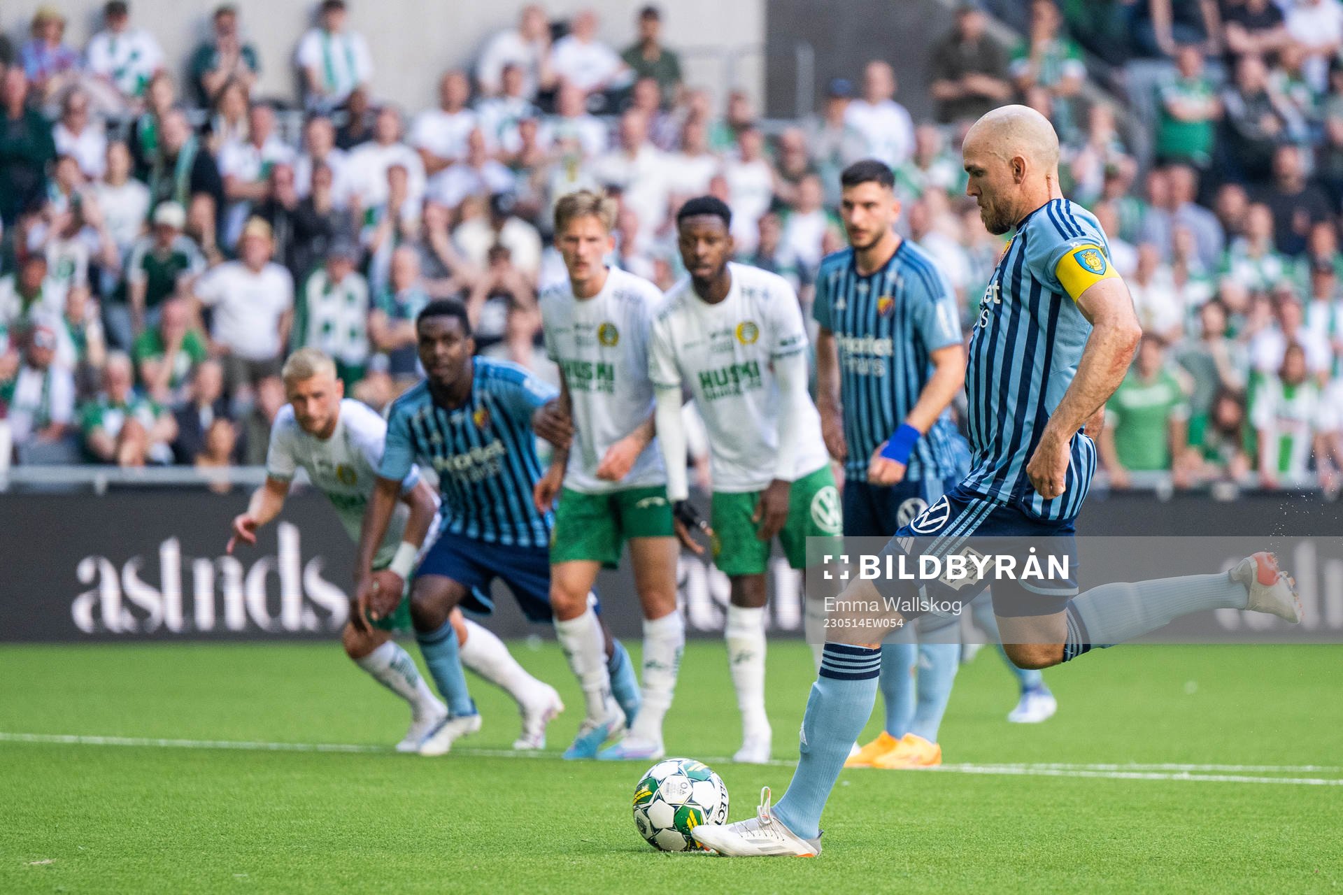 Djurgårdens Marcus Danielson gör 4-3 på straff