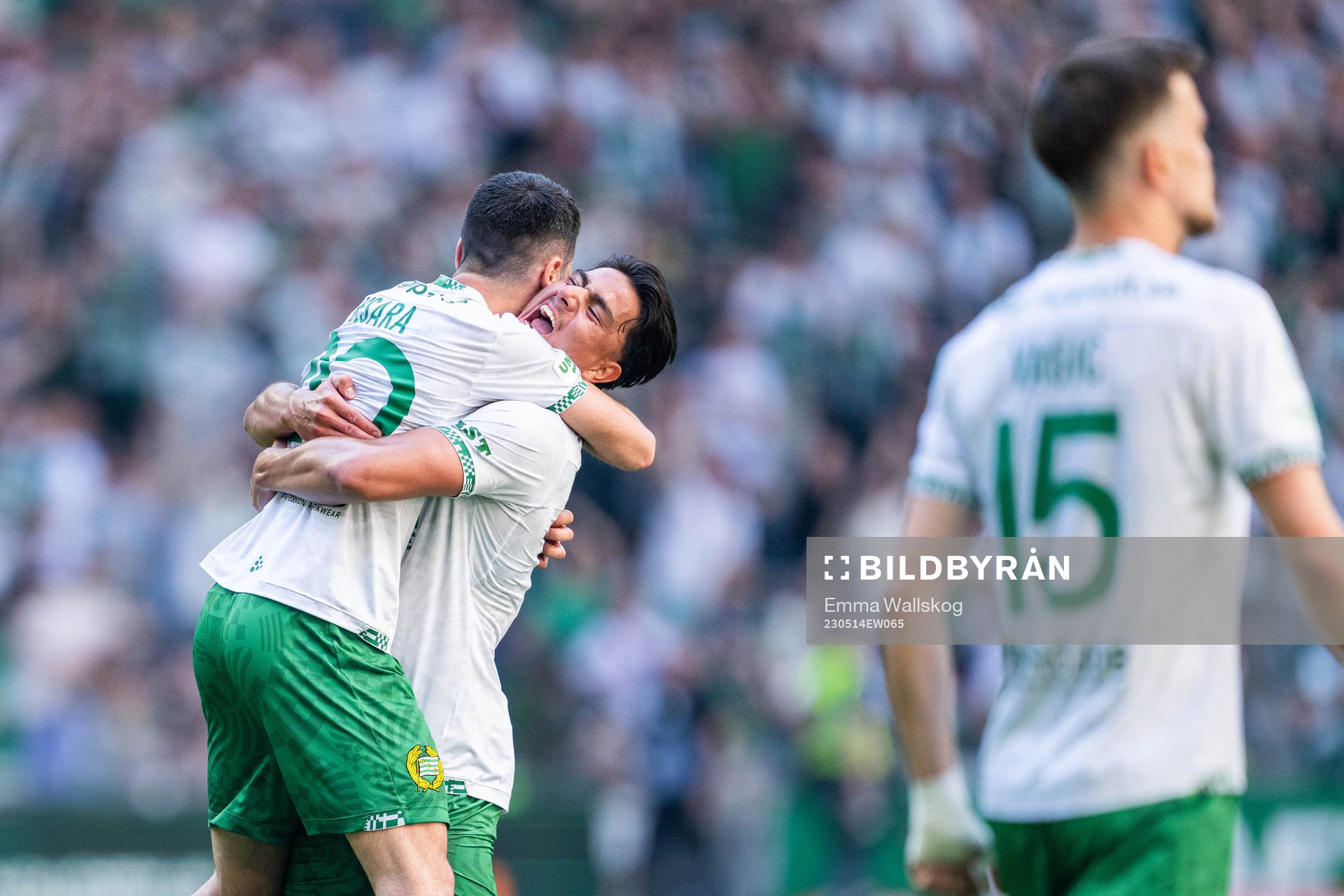 Hammarbys Nahir Besara och Jusef Erabi jublar