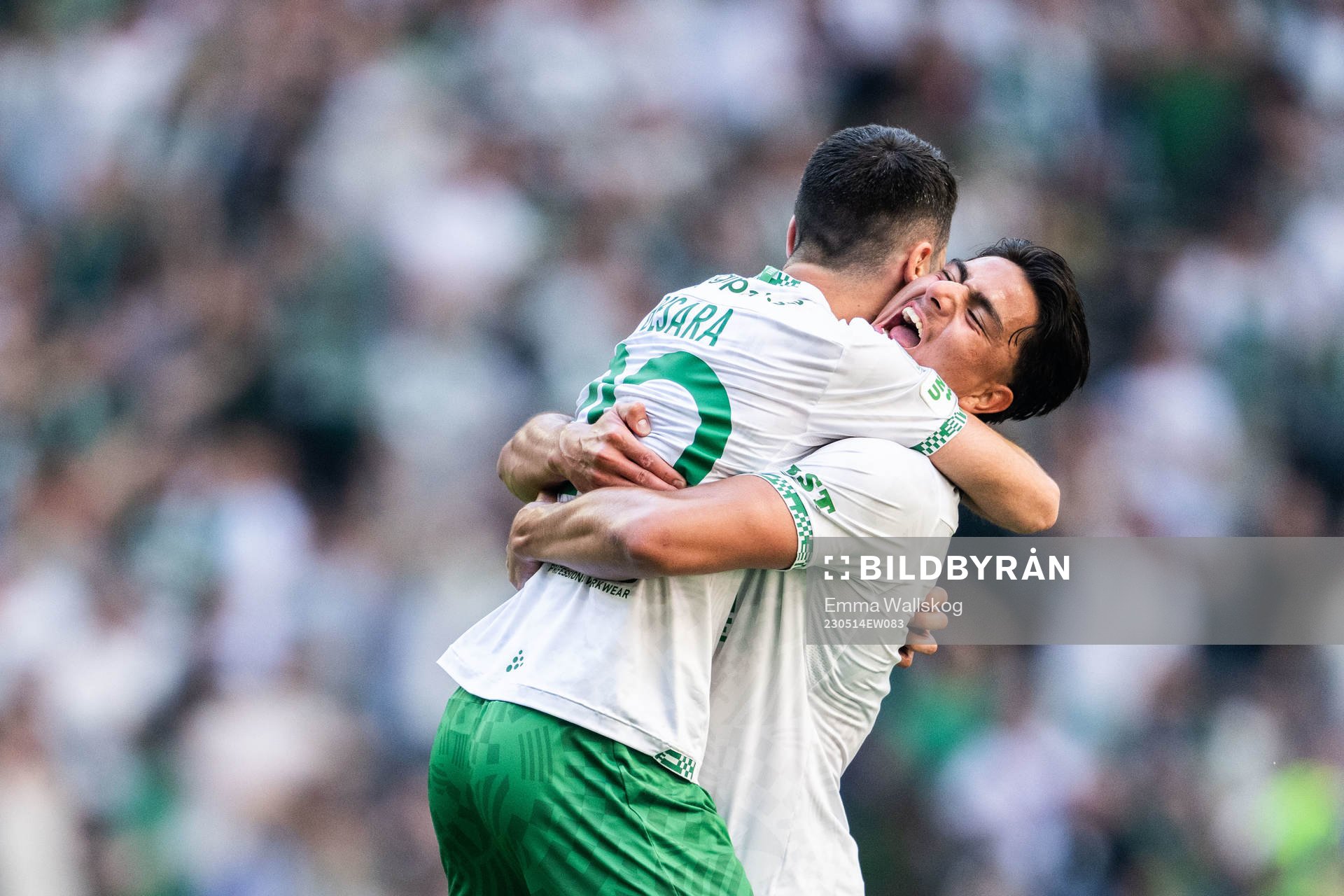 Hammarbys Nahir Besara och Jusef Erabi jublar