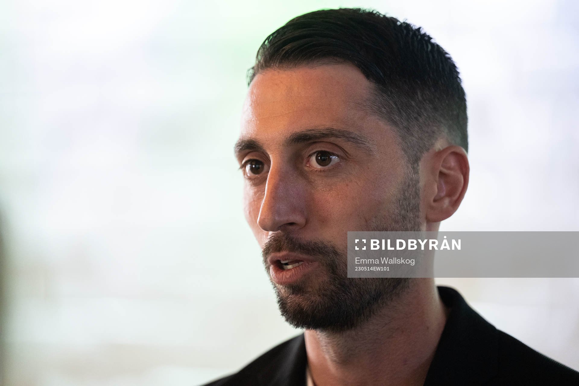 Hammarbys Nahir Besara i mixade zonen