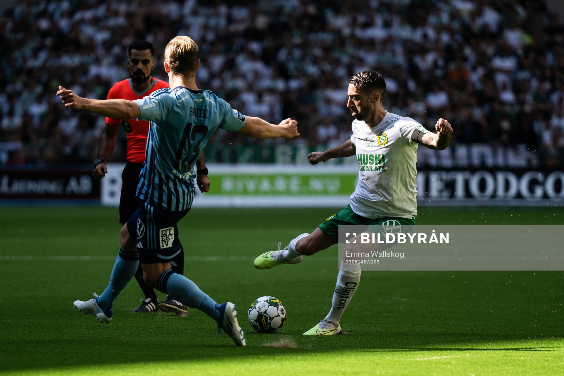 Djurgårdens Hampus Finndell och Hammarbys Nahir Besara