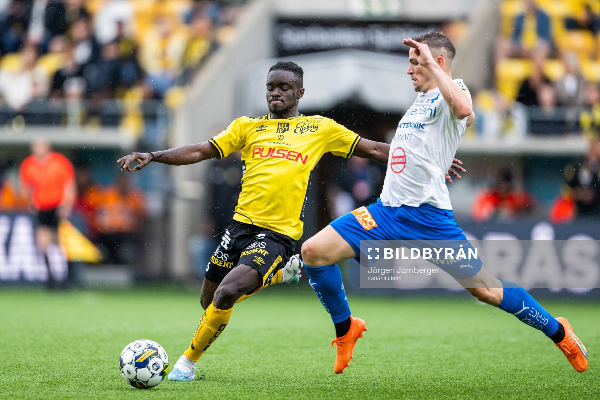 Elfsborgs Emmanuel Boateng och Värnamos Oscar Johansson