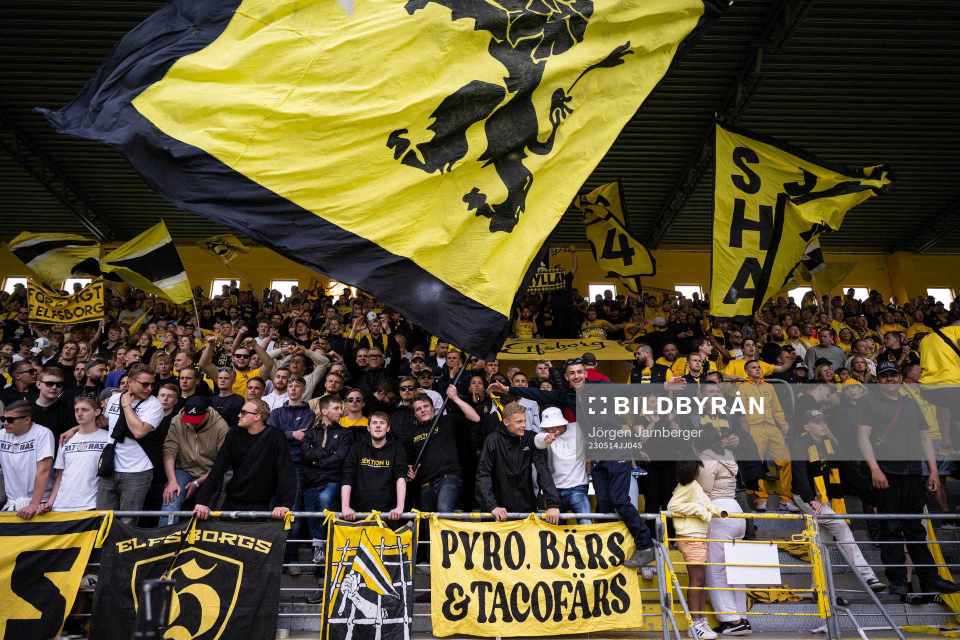 Elfsborgs supportrar jublar