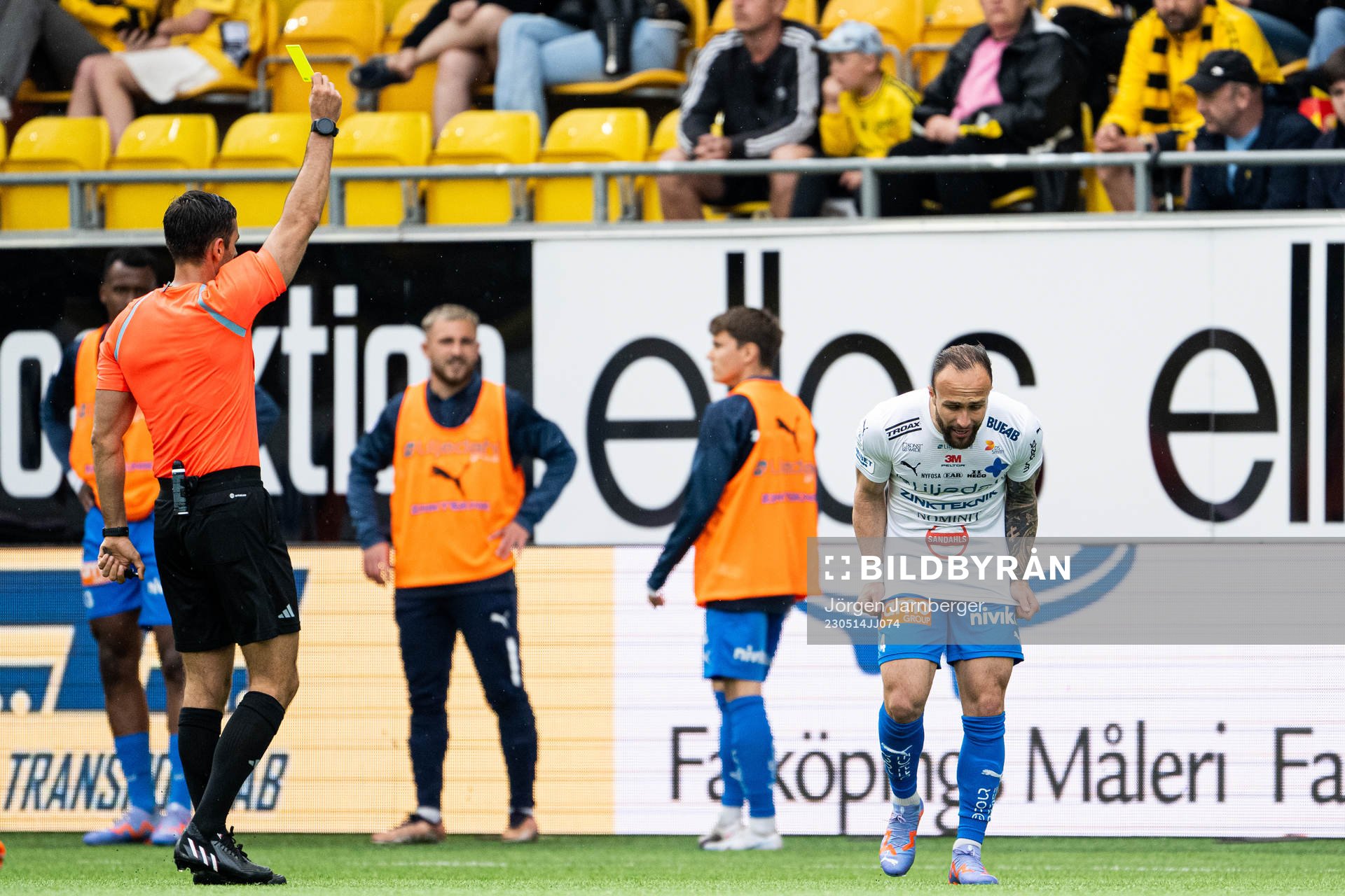 Värnamos Evaldo Nascimento Lamaur Neto reagerar på ett