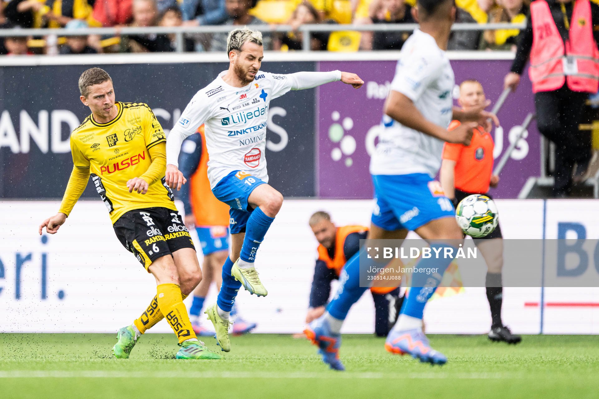 Elfsborgs Andre Ibsen Rømer och Värnamos Marco Bustos