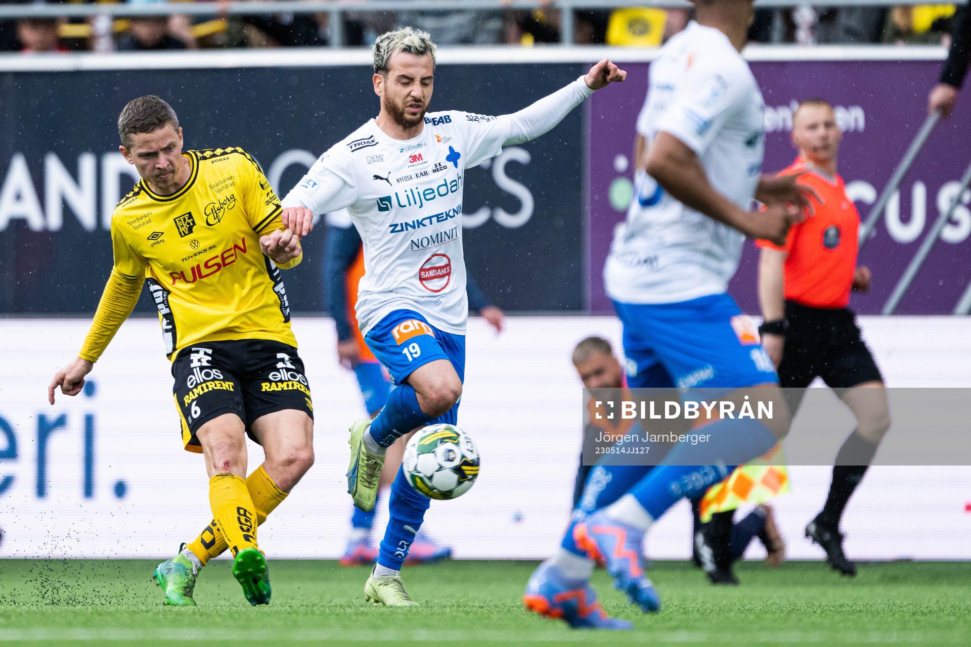 Elfsborgs Andre Ibsen Rømer och Värnamos Marco Bustos