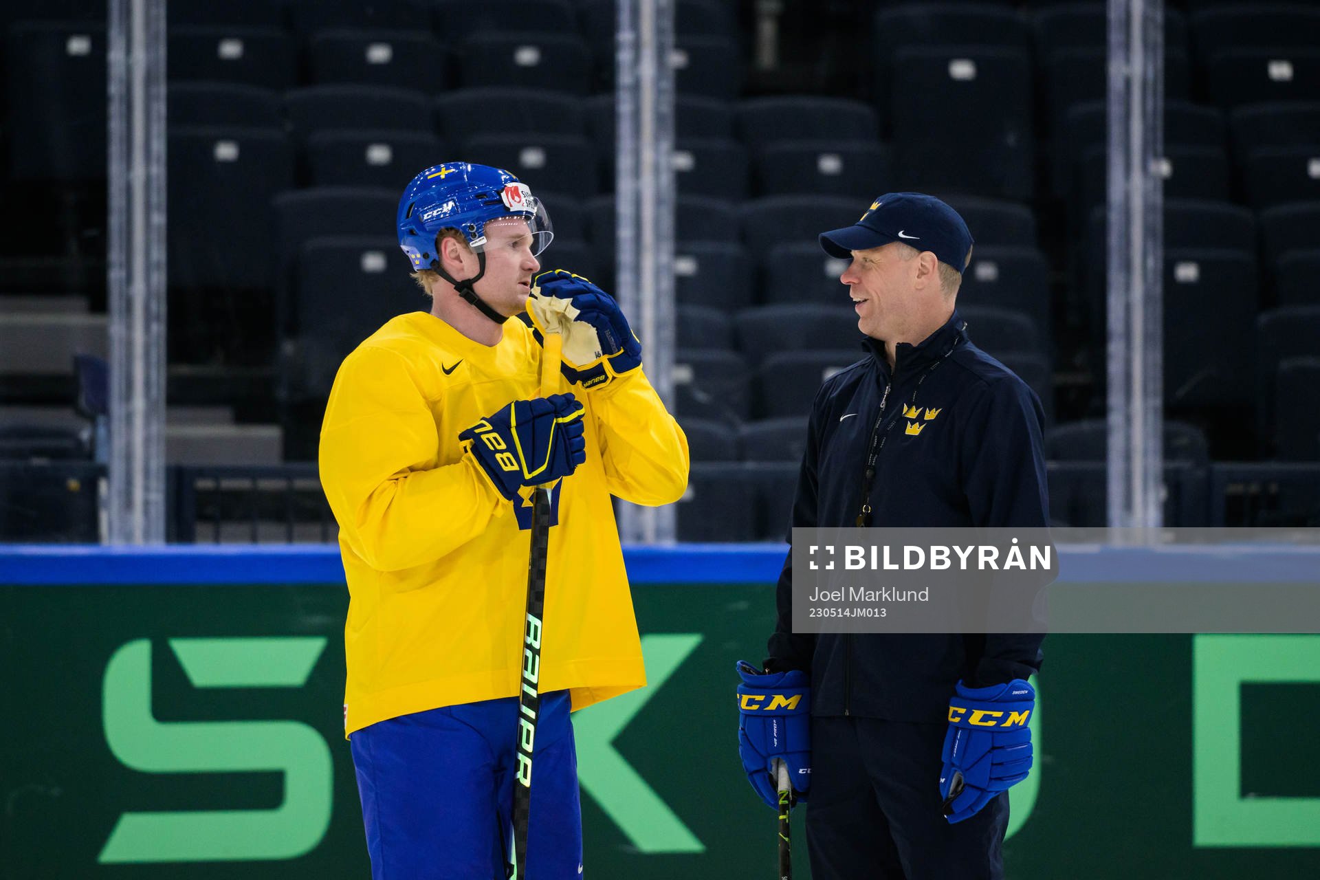 Carl Grundström and assistant coach Nicklas Rahm of Sweden