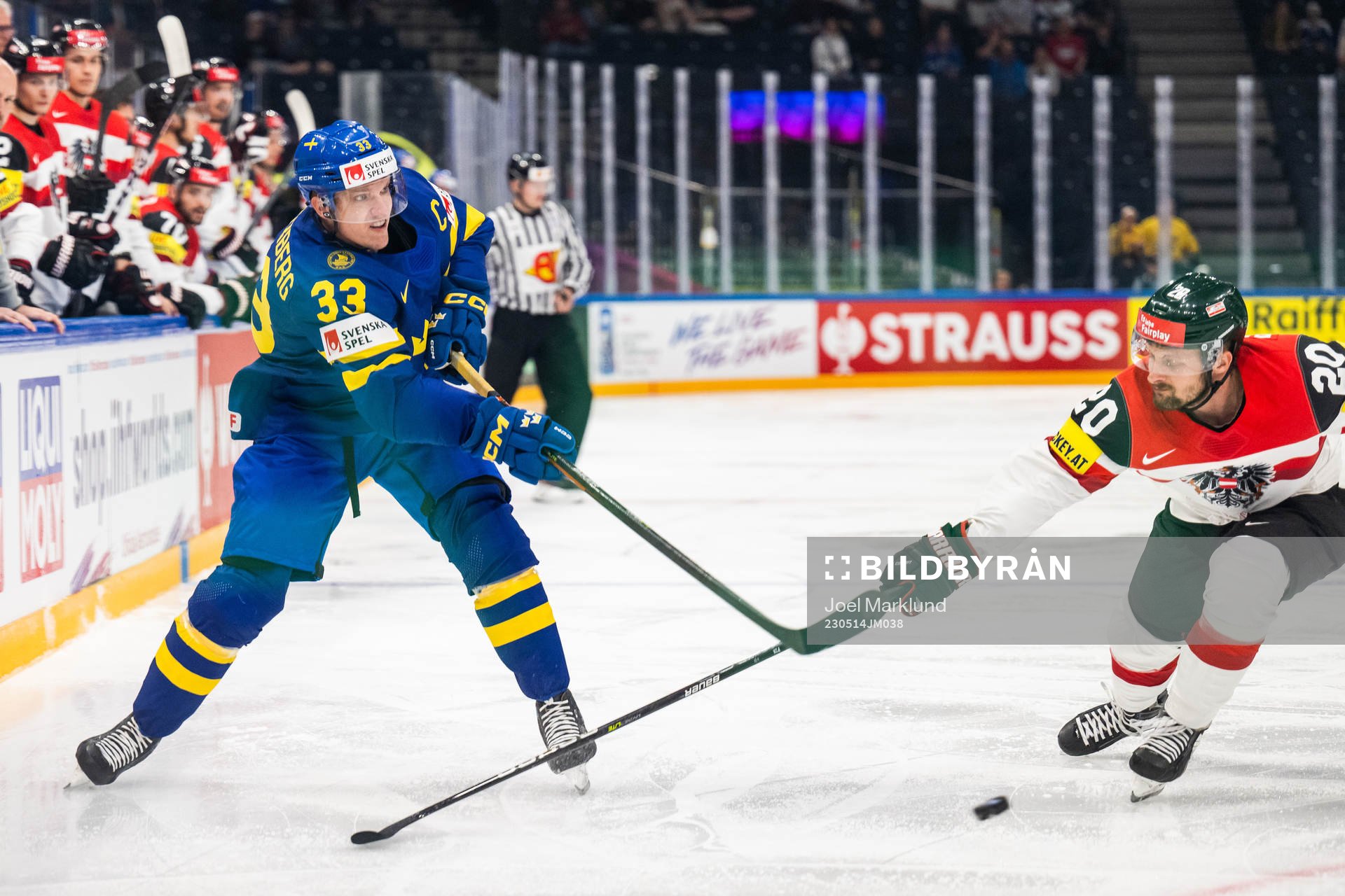 Jakob Silfverberg of Sweden and Nico Brunner of Austria