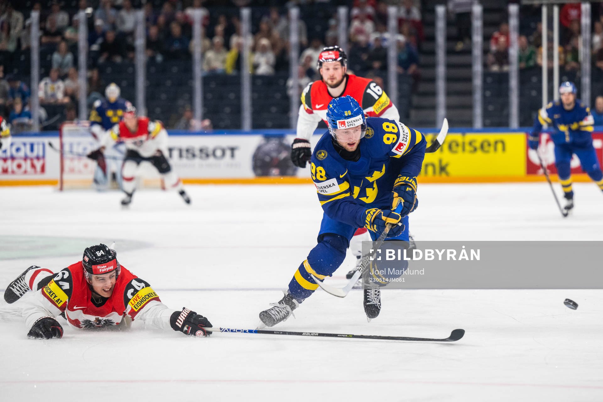 David Reinbacher of Austria and Alexander Nylander of Sweden