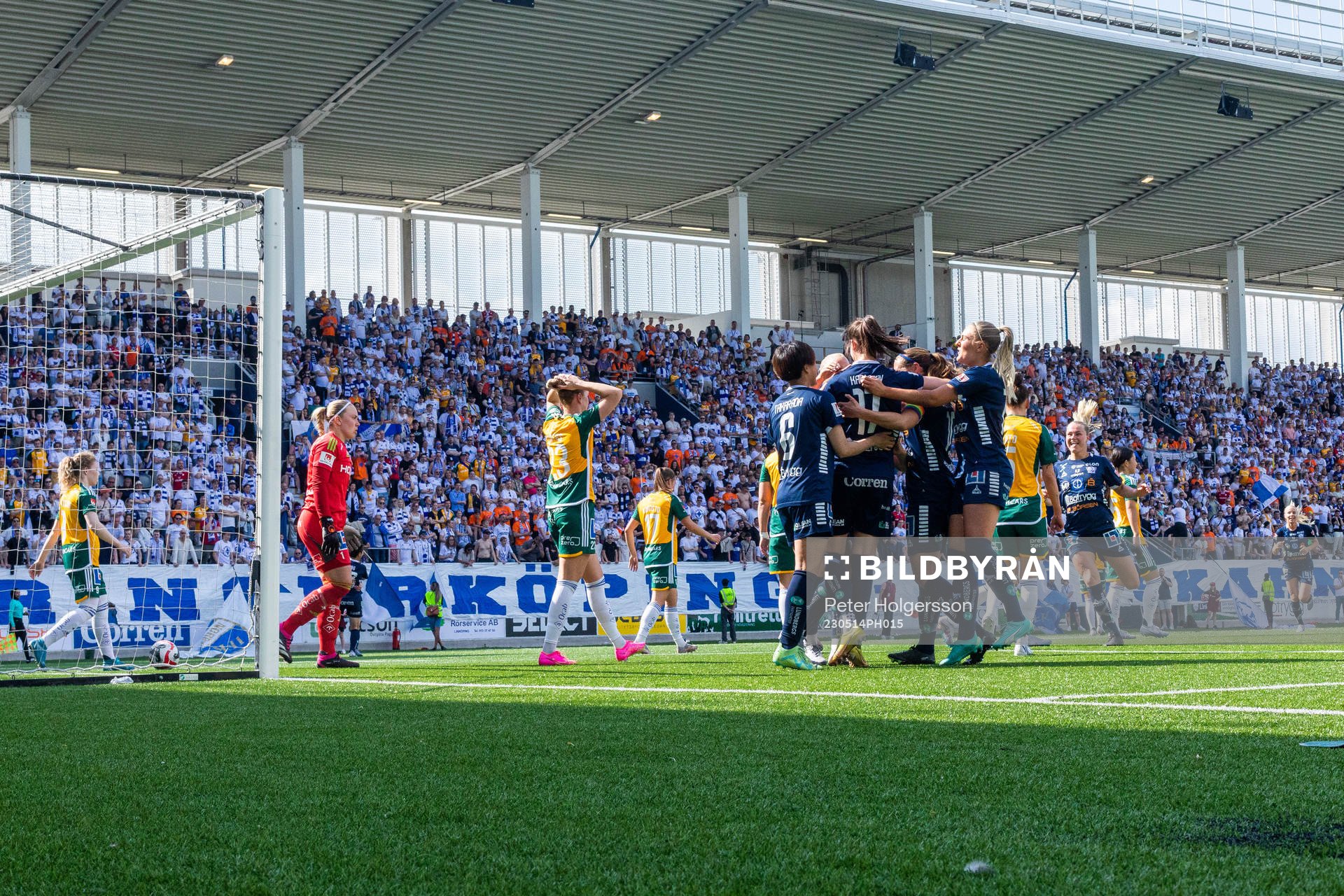 IFK Norrköpings Sofia Hjern och Diljá Ýr Zomers deppar