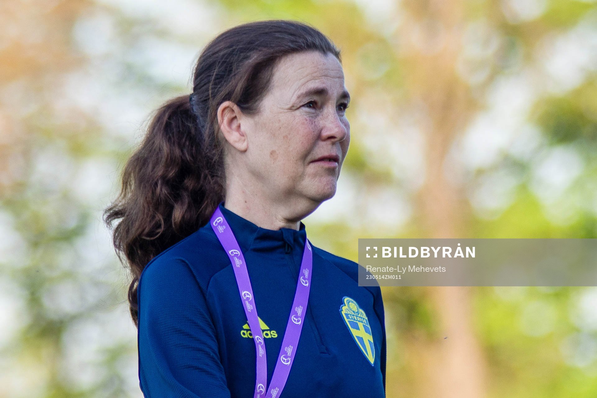 head coach Lotta Hellenberg of Sweden