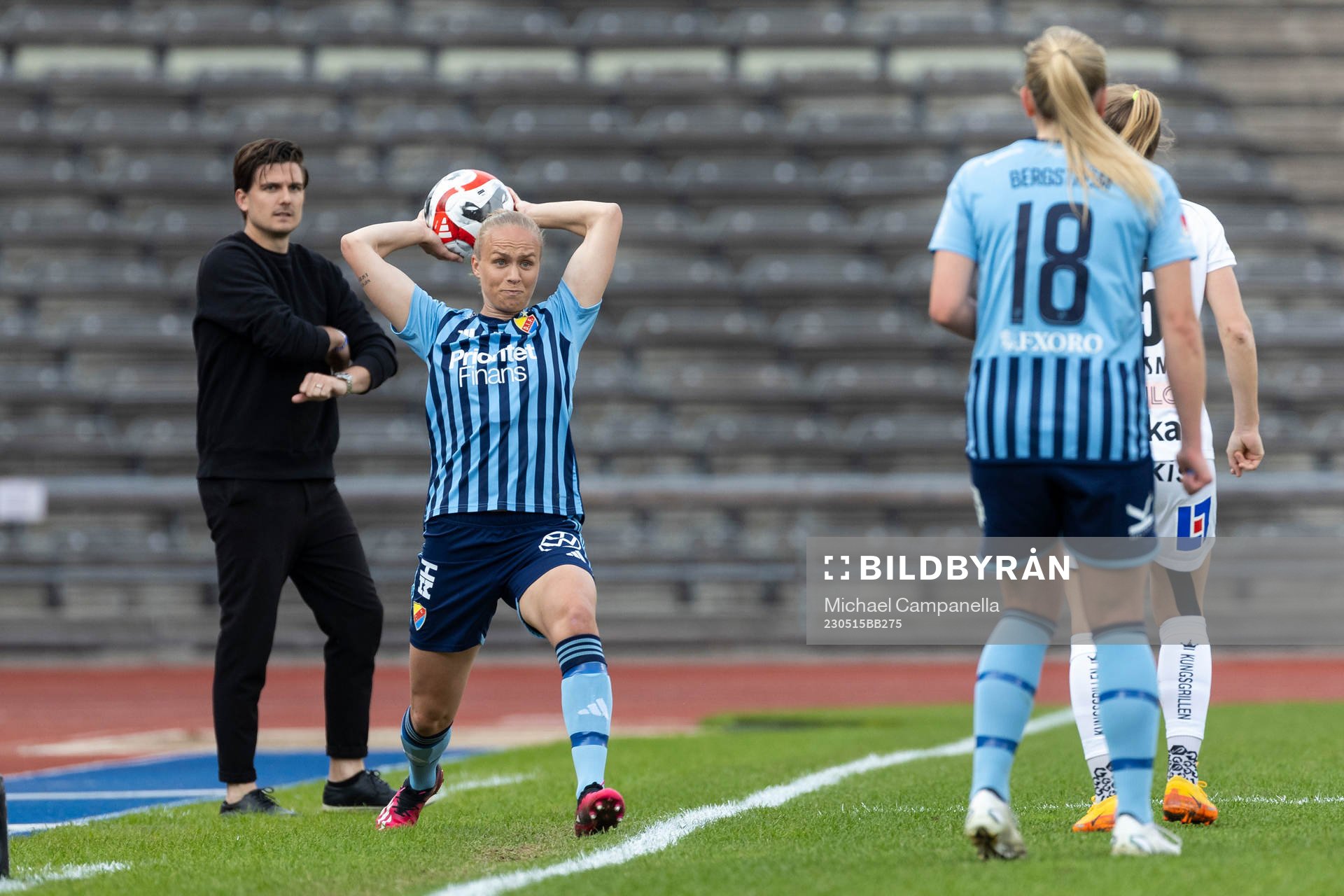 Djurgårdens Matilda Plan under fotbollsmatchen i Damallsvenskan mellan Djurgården och Växjö DFF den 15 maj 2023 i Stockholm. 