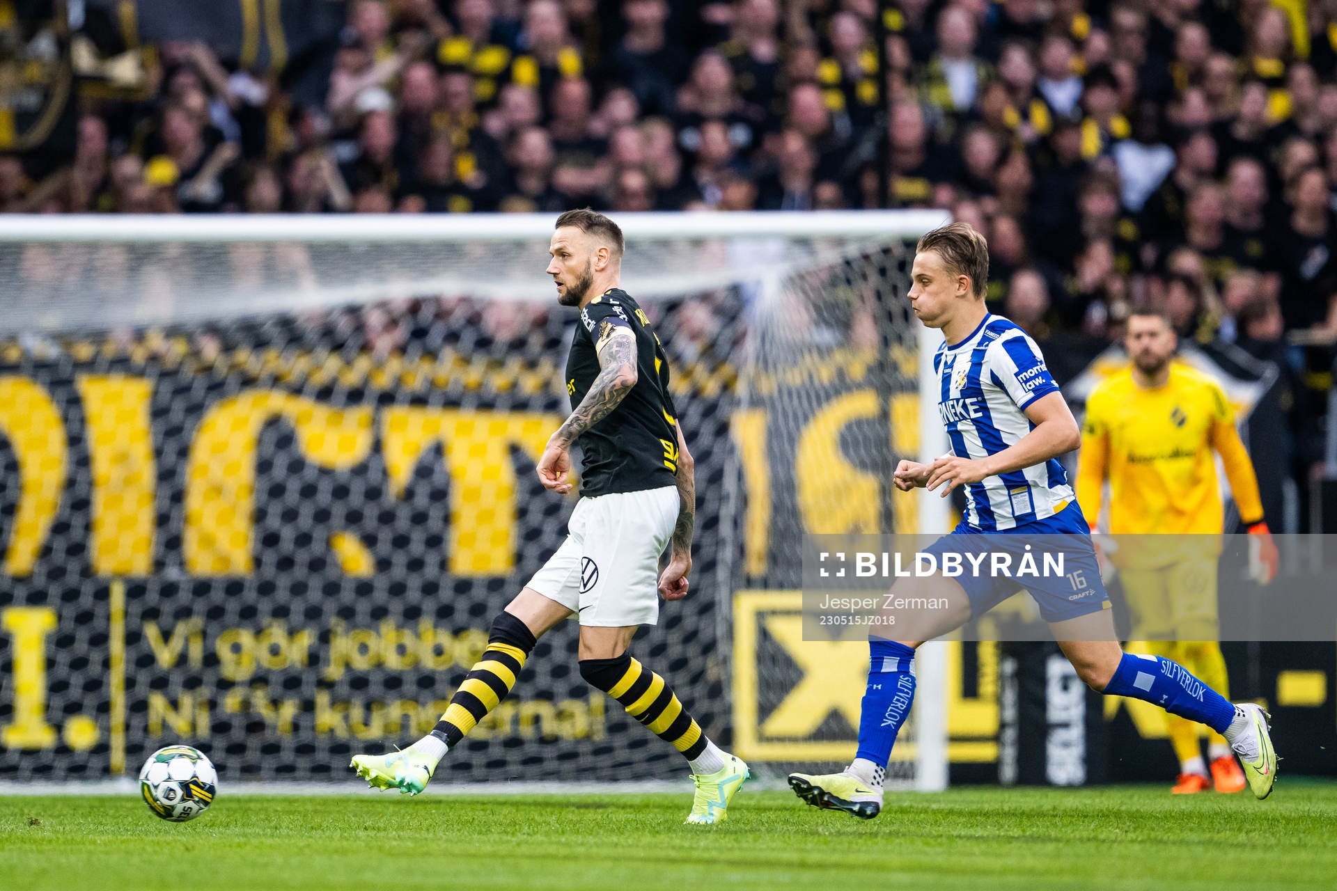 AIKs Alexander Milosevic och IFK Göteborgs Linus Carlstrand