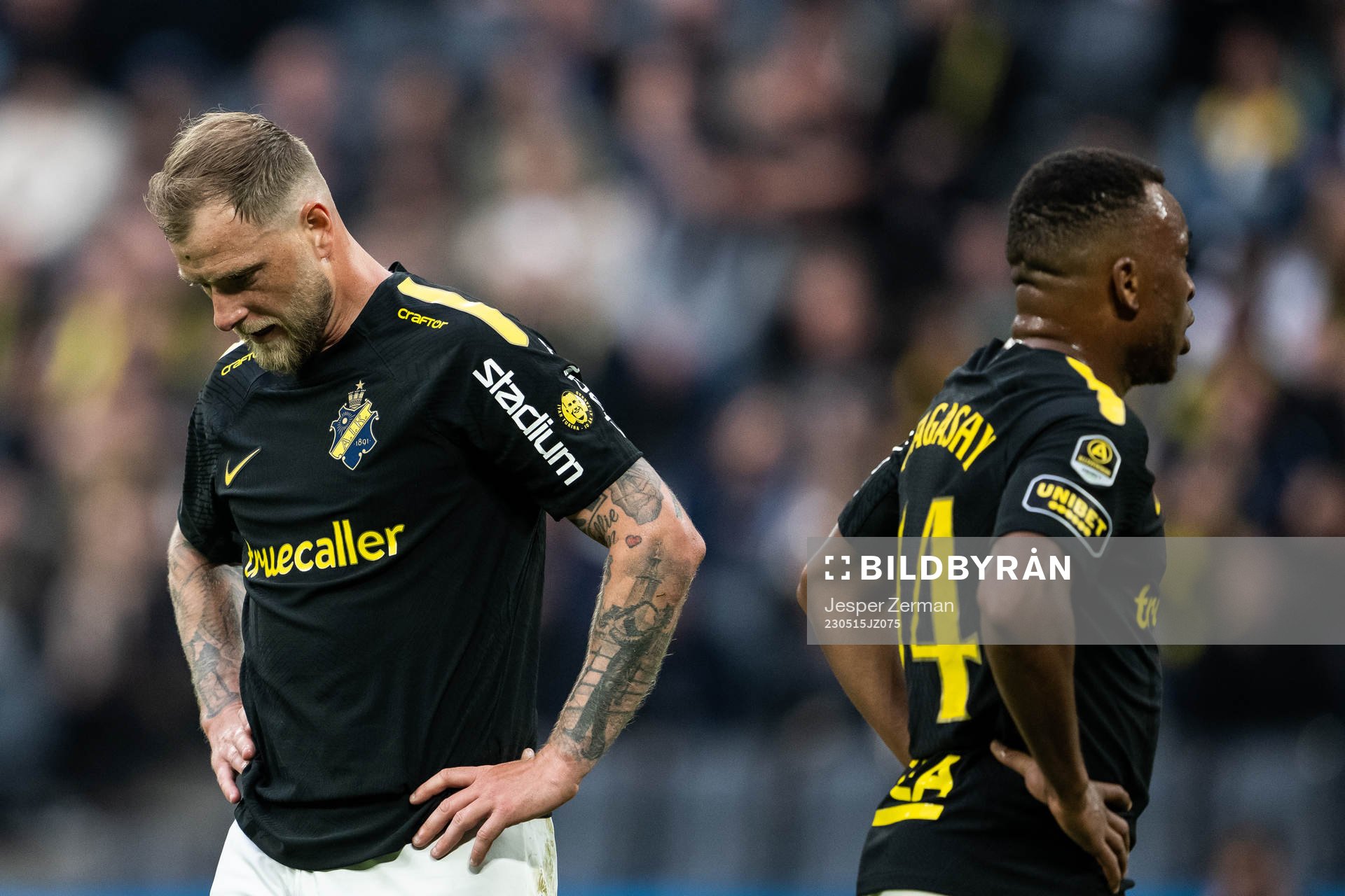 AIKs John Guidetti och Abdussalam Magashy deppar
