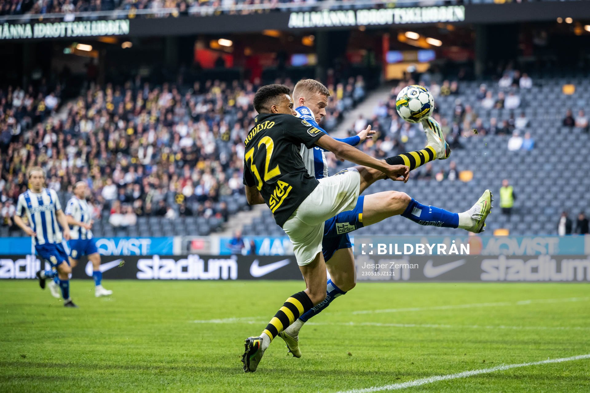 AIKs Rui Modesto och IFK Göteborgs Oscar Wendt
