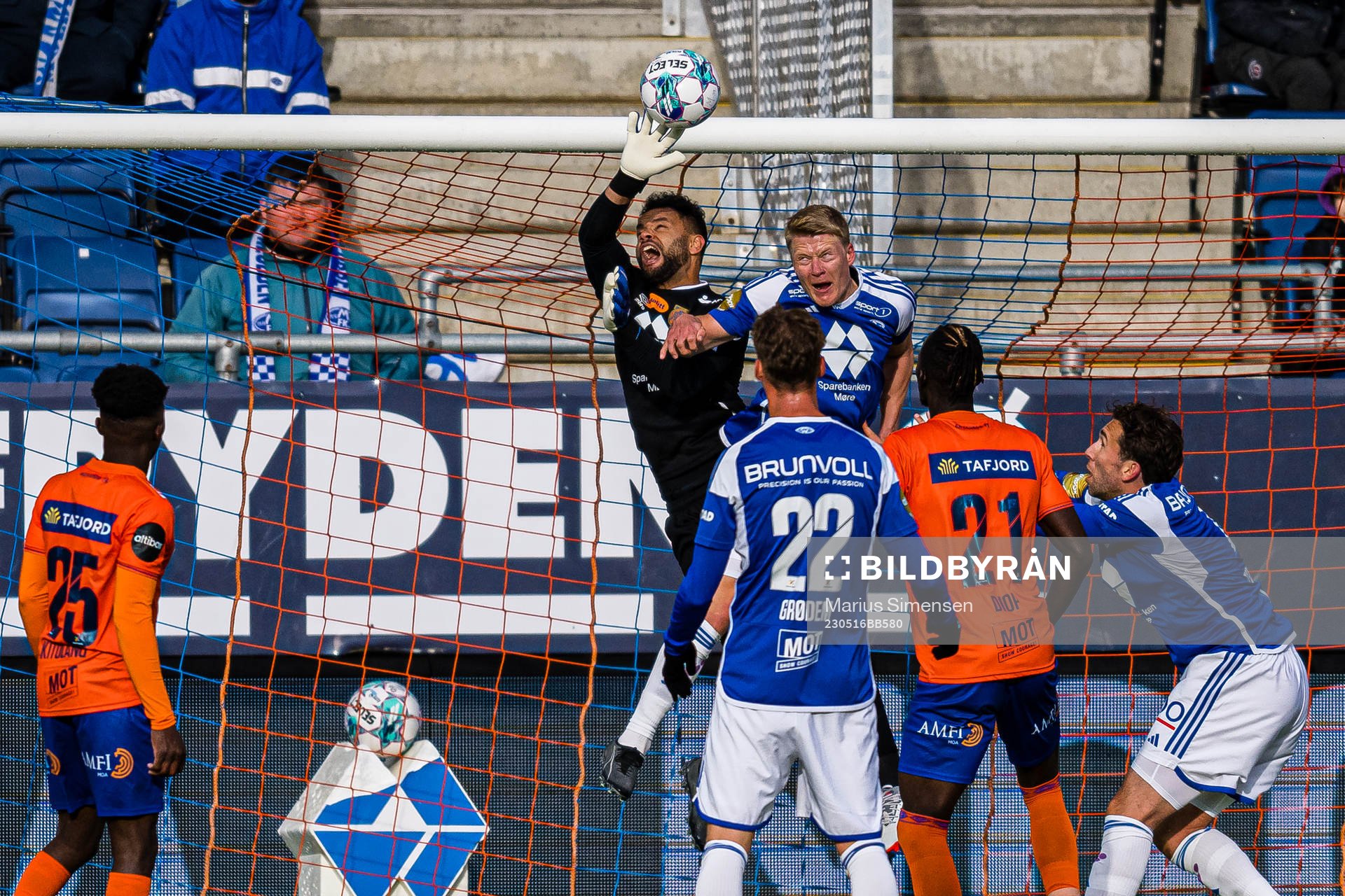 Sten Michael Grytebust of Aalesund and Kristian Eriksen of