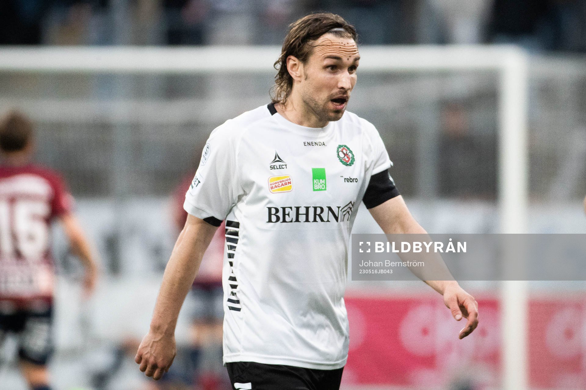 Örebros Kevin Walker reagerar